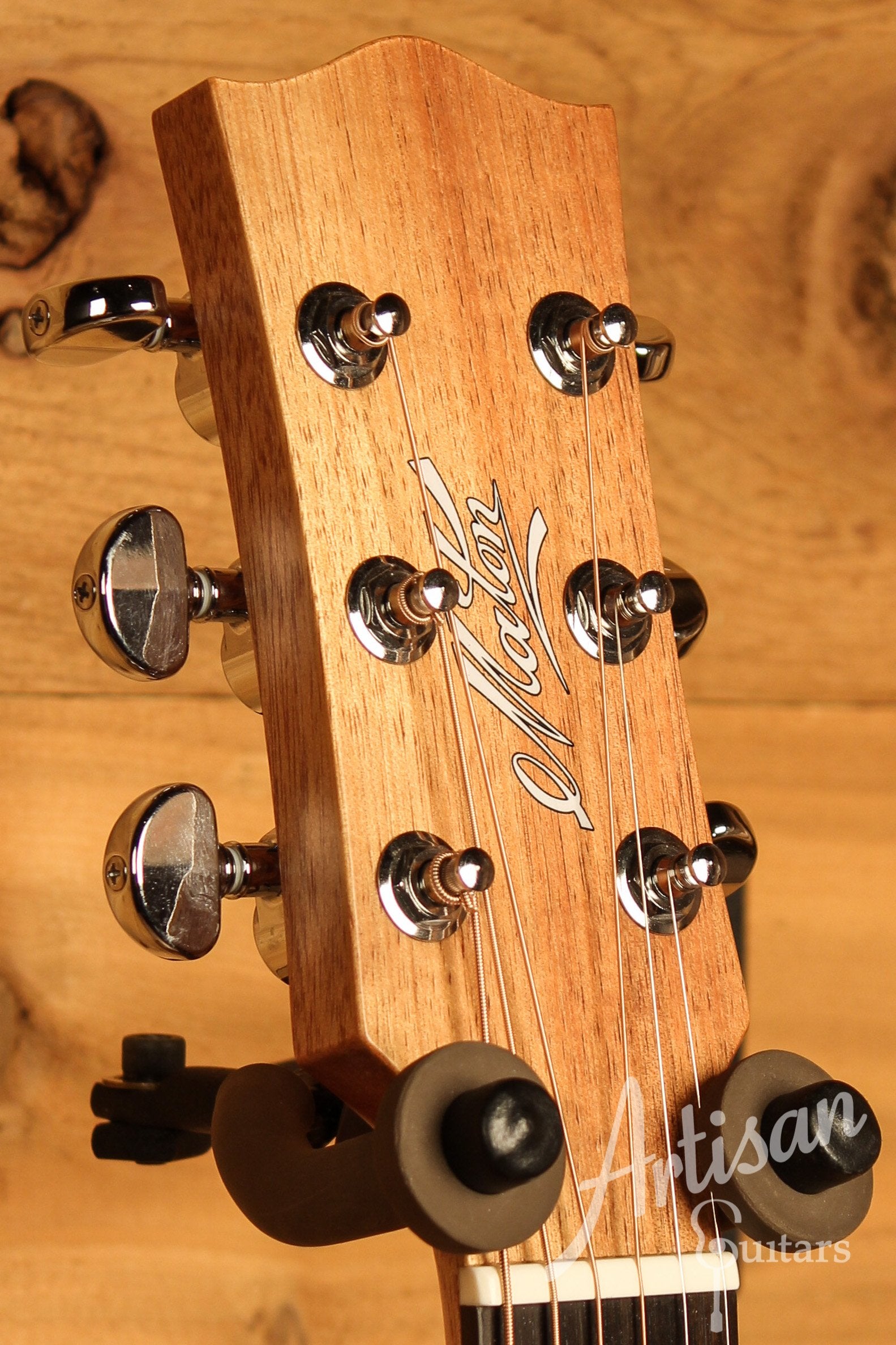 Maton EBW808 Guitar w/ Blackwood Top, Back & Sides w/ AP5 Pro Pickup System ID-12638 - Artisan Guitars