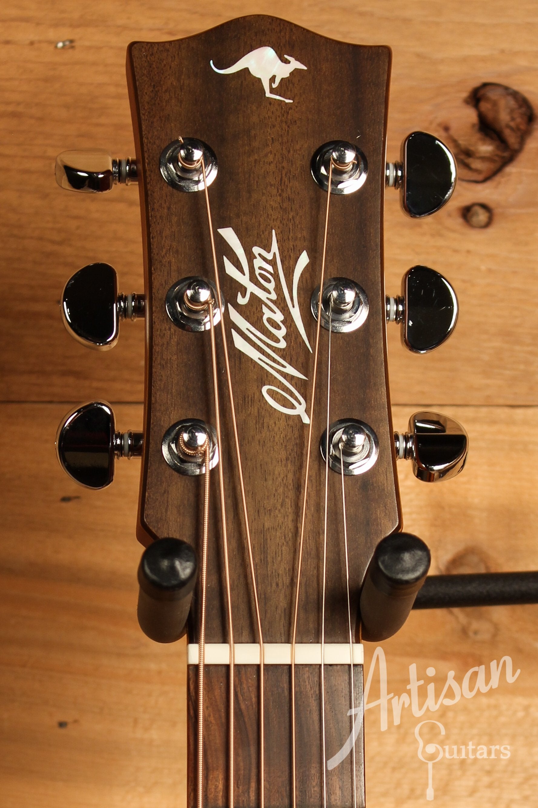 Maton EBG 808 TE Tommy Emmanuel Signature Guitar ID-12028 - Artisan Guitars