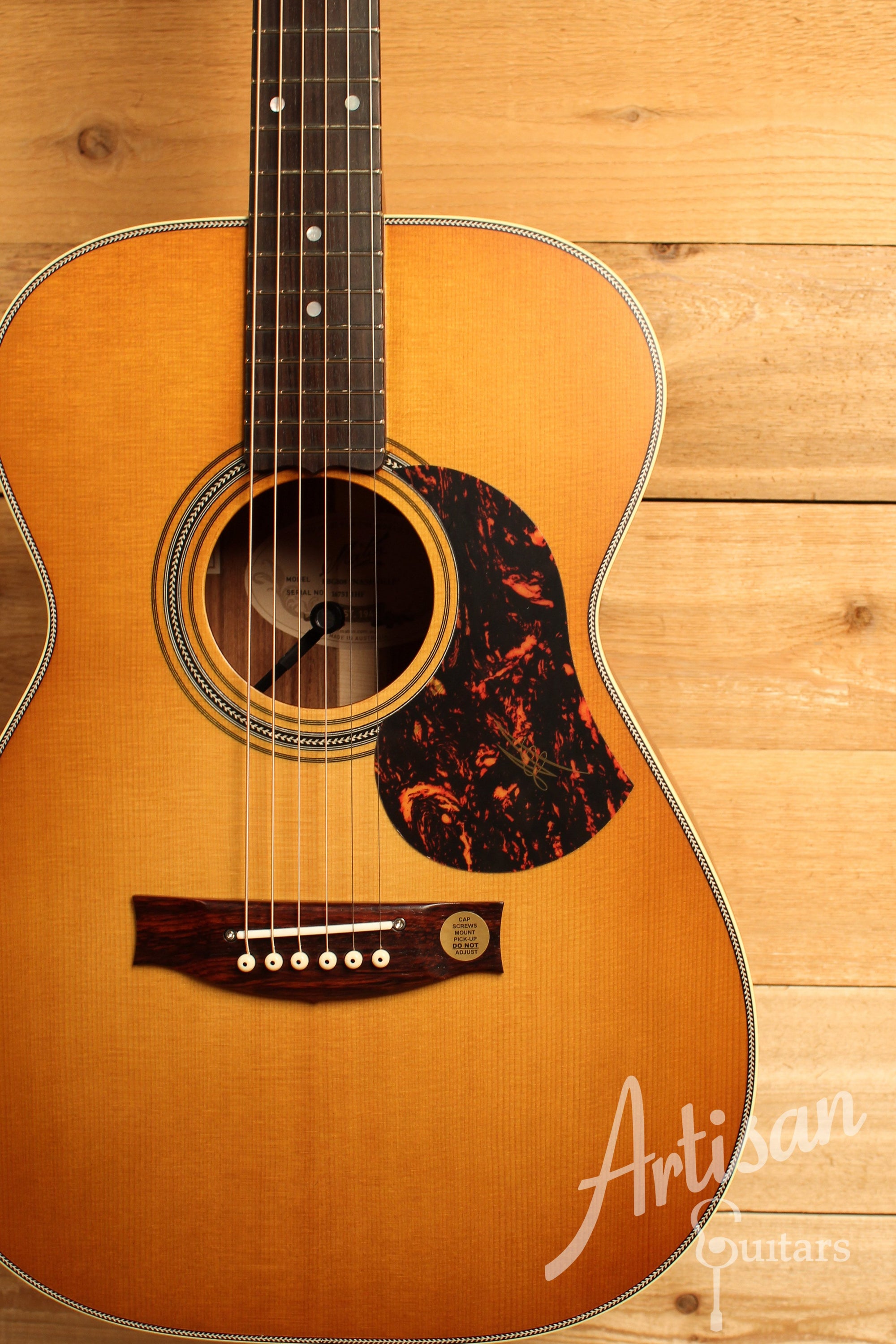Maton EBG808 Nashville Series Sitka Spruce & Blackwood w/ Vintage Amber Sunburst Finish ID-12649 - Artisan Guitars