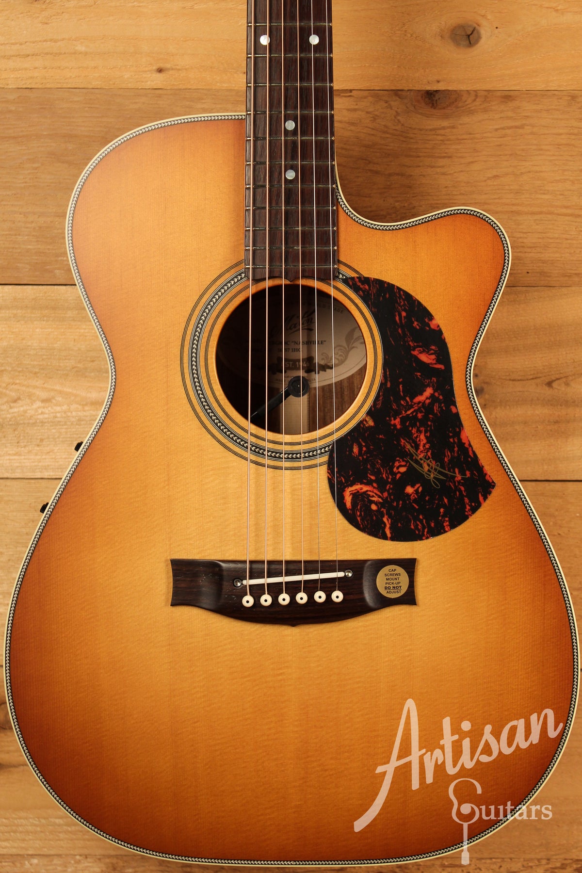 Maton 808C Nashville Series Sitka Spruce and Blackwood, Vintage Amber Sunburst and Cutaway ID-12650 - Artisan Guitars