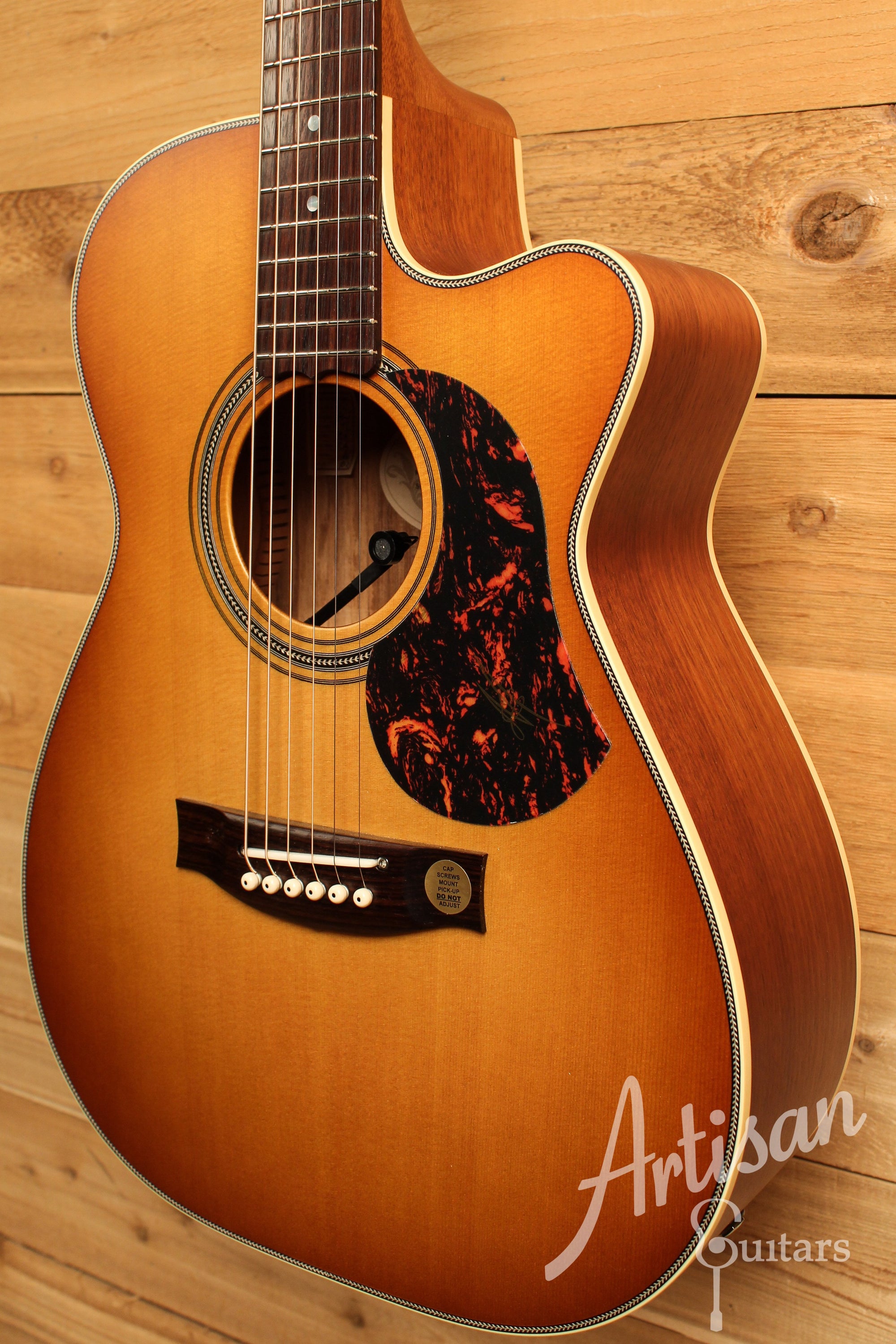 Maton 808C Nashville Series Sitka Spruce and Blackwood, Vintage Amber Sunburst and Cutaway ID-12650 - Artisan Guitars