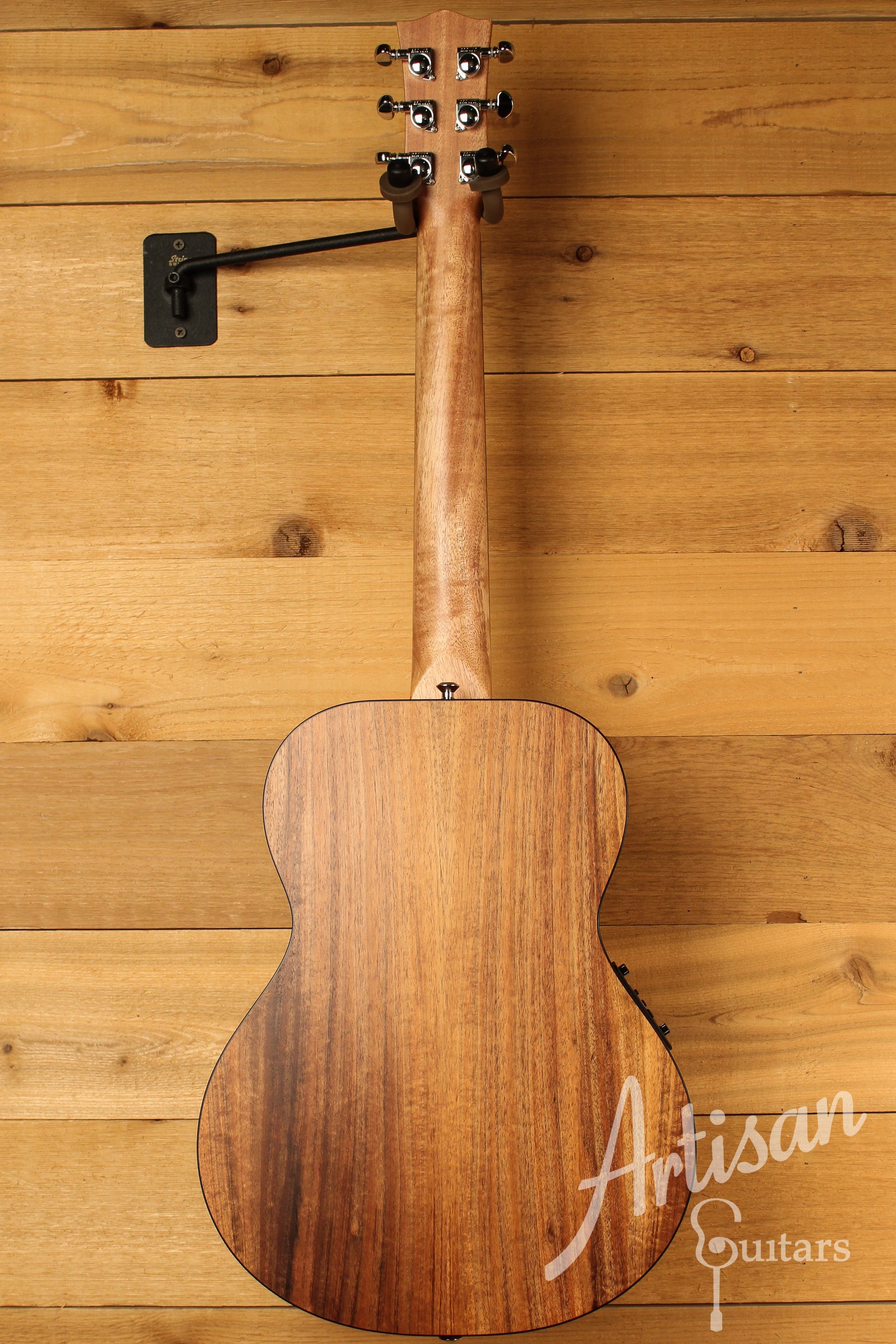 Maton EMBW6 Mini Guitar w/ Blackwood Top, Back & Sides and AP5 Pro Pickup System ID-12652 - Artisan Guitars