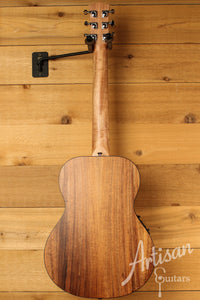 Maton EMBW6 Mini Guitar w/ Blackwood Top, Back & Sides and AP5 Pro Pickup System ID-12652 - Artisan Guitars