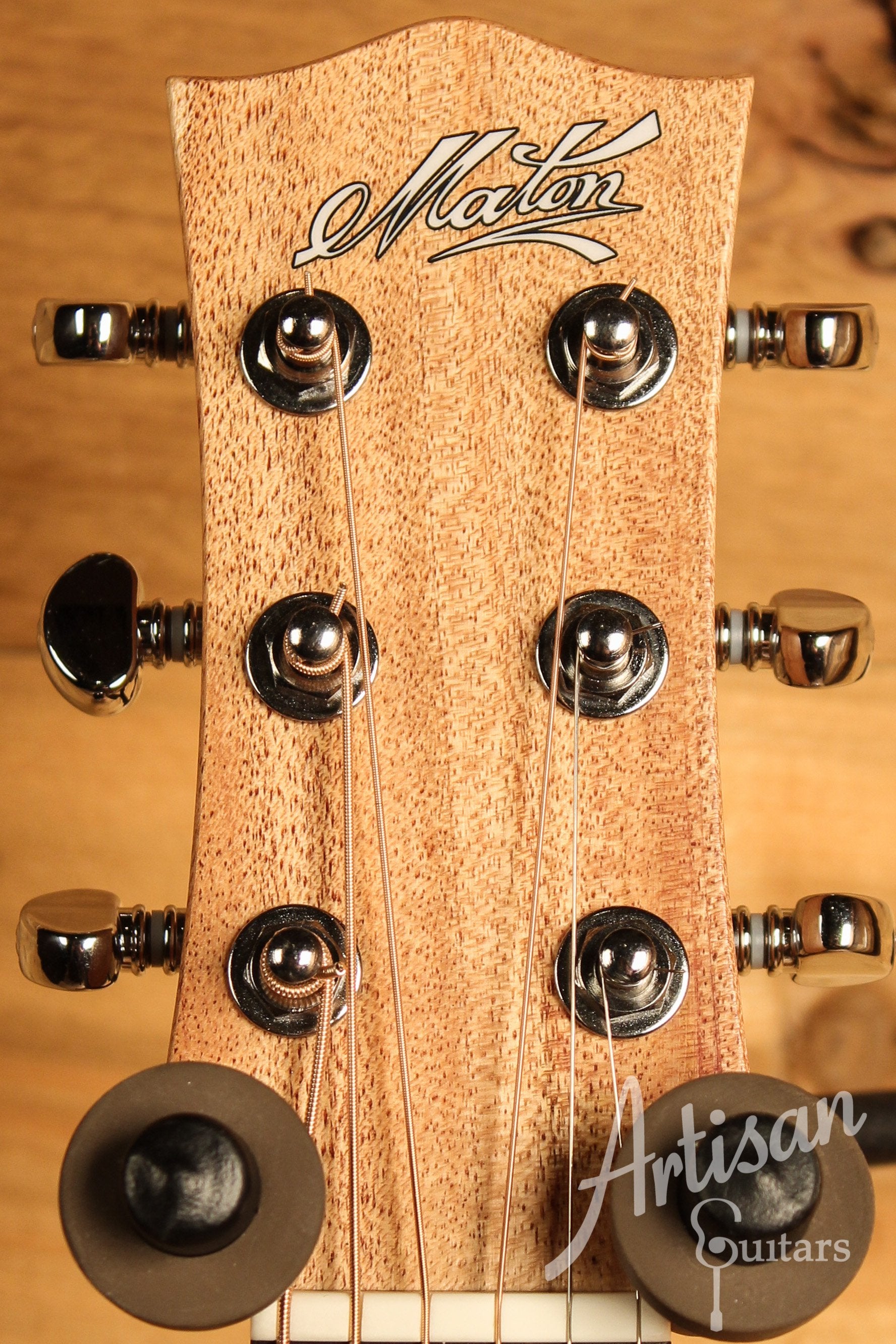 Maton EMBW6 Mini Guitar w/ Blackwood Top, Back & Sides and AP5 Pro Pickup System ID-12652 - Artisan Guitars