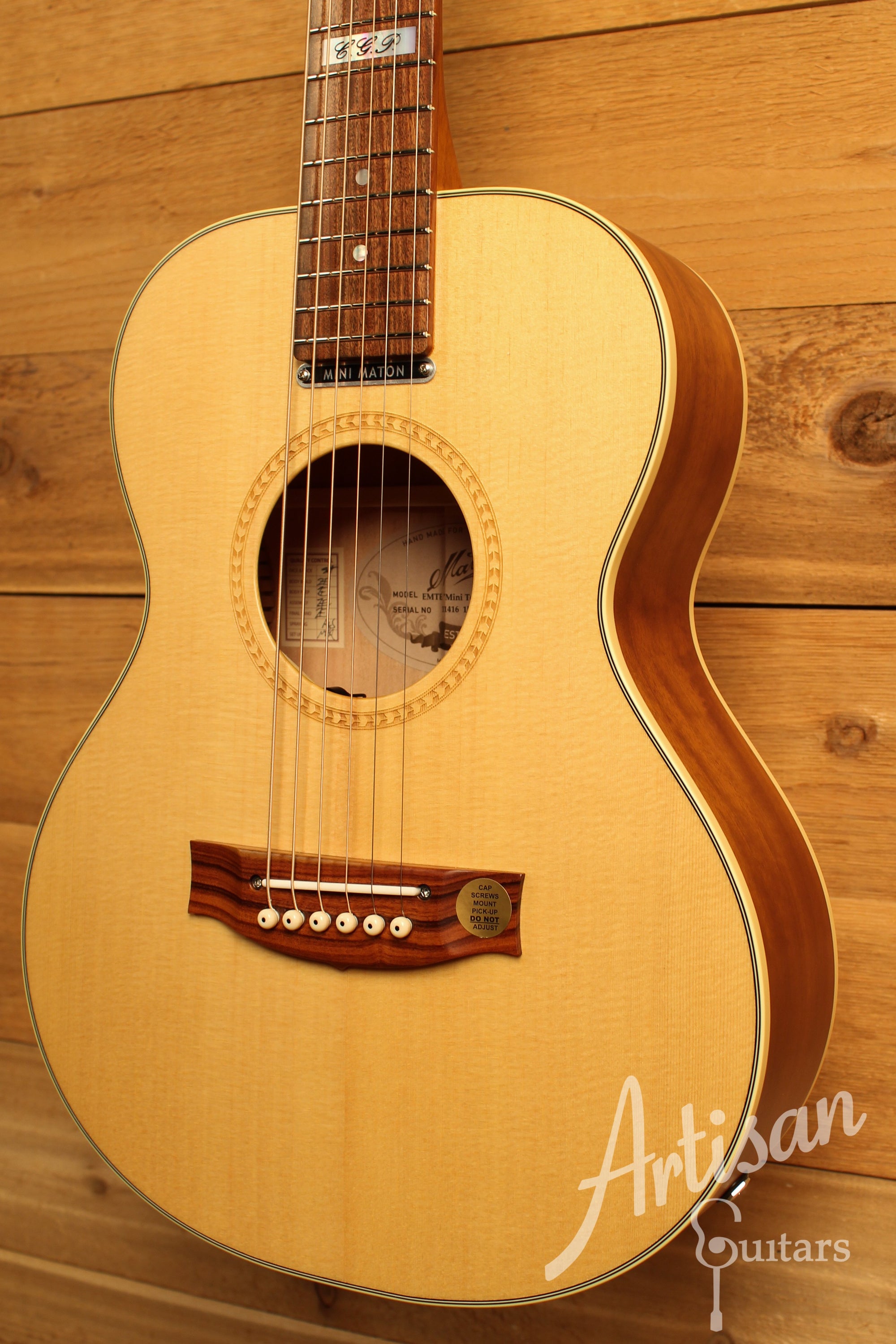 Maton EMTE Tommy Emmanuel Signature Mini Guitar Sitka Spuce and Queensland Maple ID-12428 - Artisan Guitars
