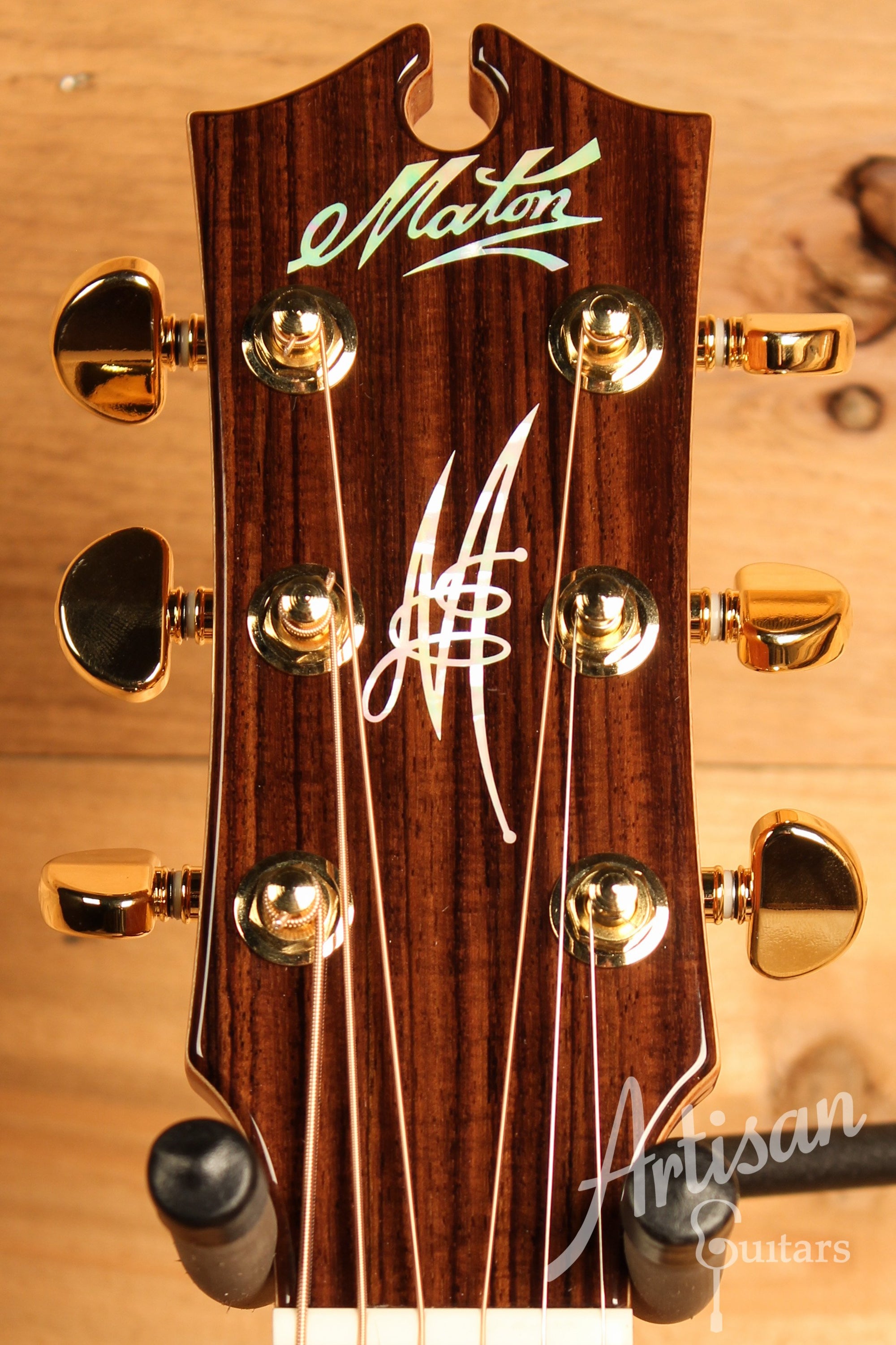 Maton EM100 808 Messiah Series with Sitka and Indian Rosewood ID-12429 - Artisan Guitars