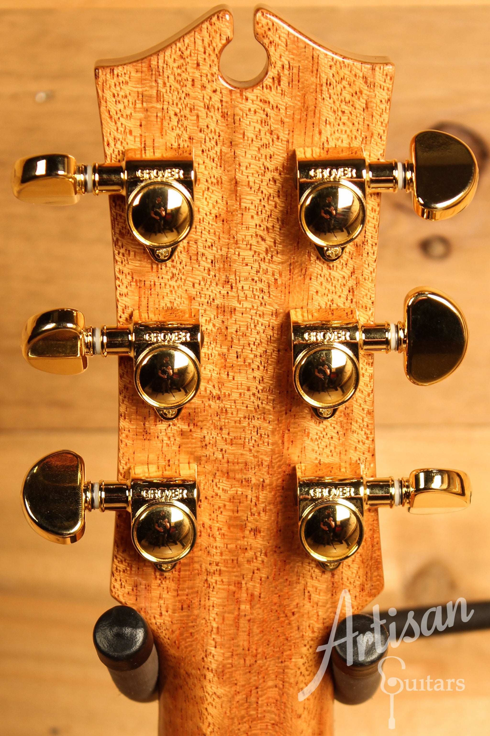 Maton EM100 808 Messiah Series with Sitka and Indian Rosewood ID-12429 - Artisan Guitars
