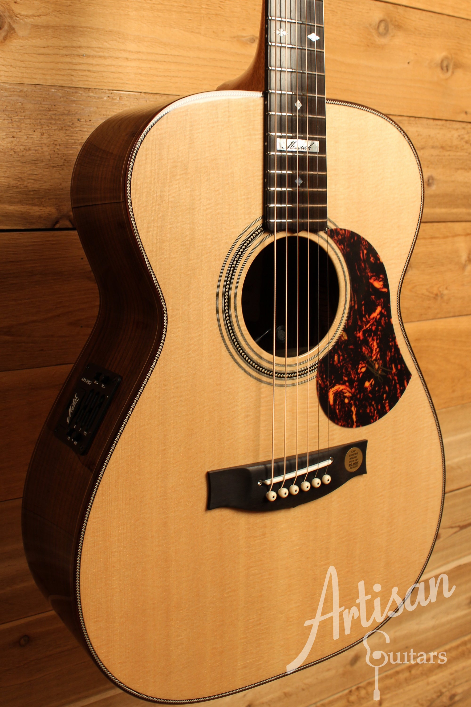 Maton EM100 808 Messiah Series with Sitka and Indian Rosewood ID-12429 - Artisan Guitars