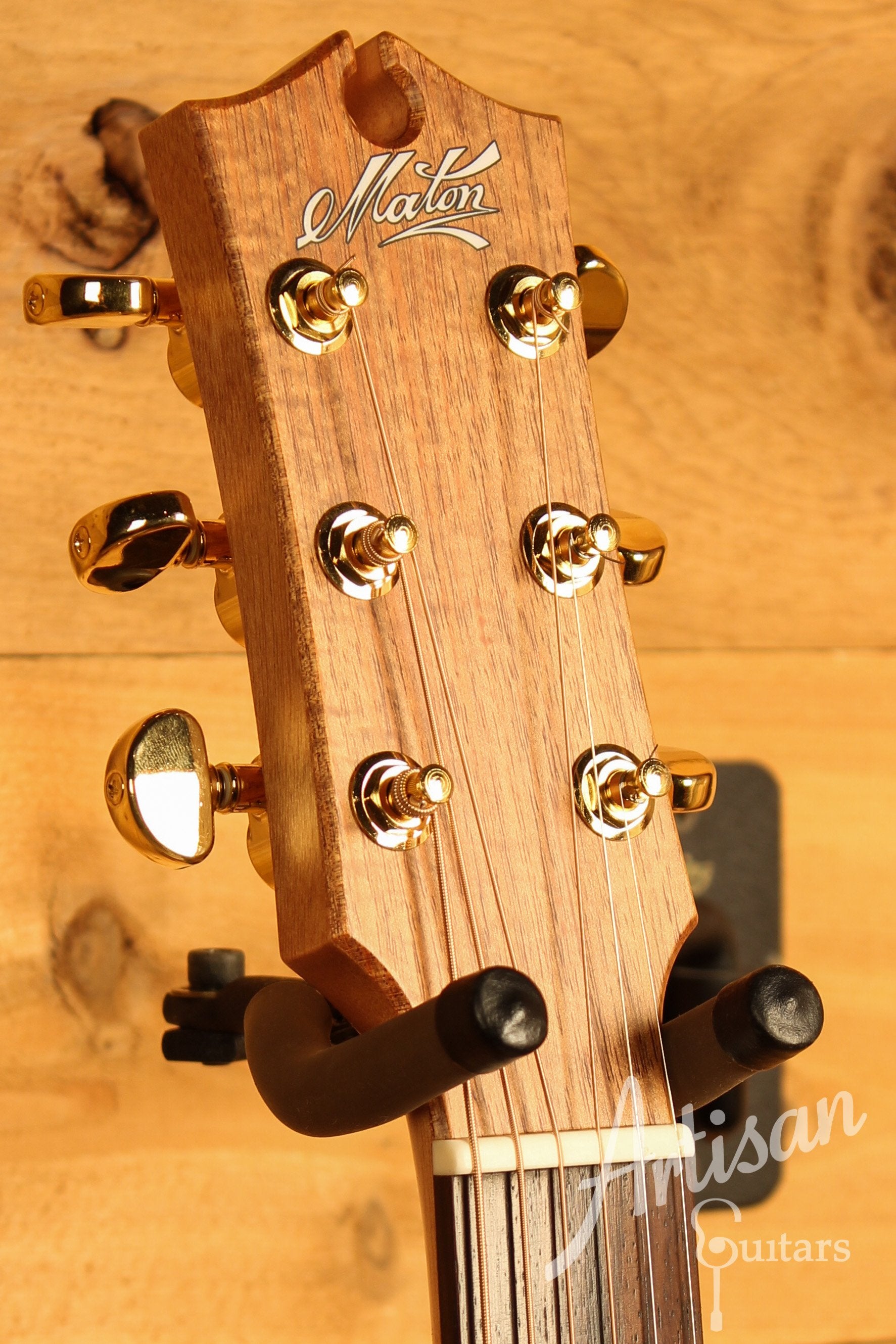 Maton EBG808 Artist Series Sitka Spruce and Blackwood ID-12430 - Artisan Guitars