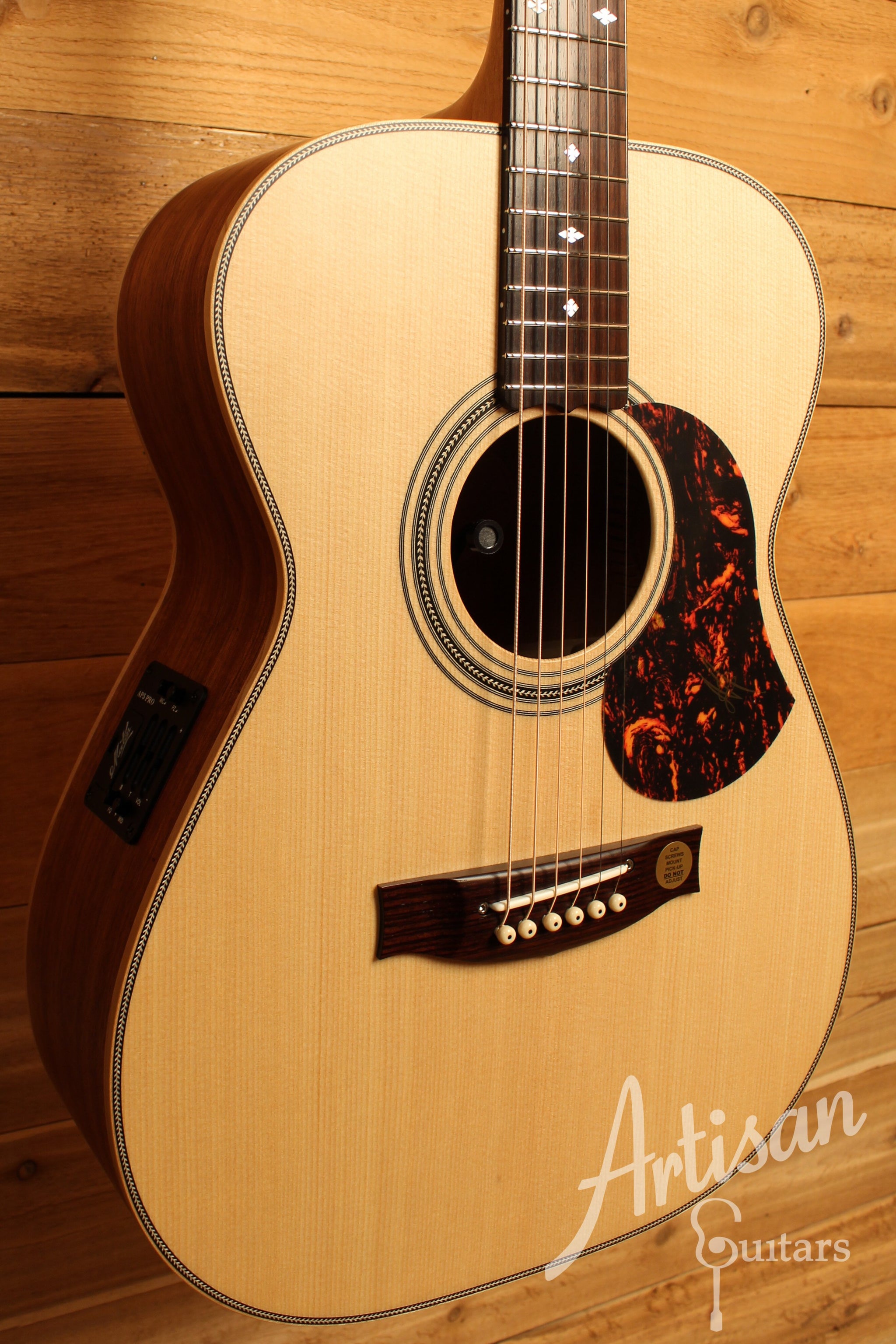 Maton EBG808 Artist Series Sitka Spruce and Blackwood ID-12430 - Artisan Guitars
