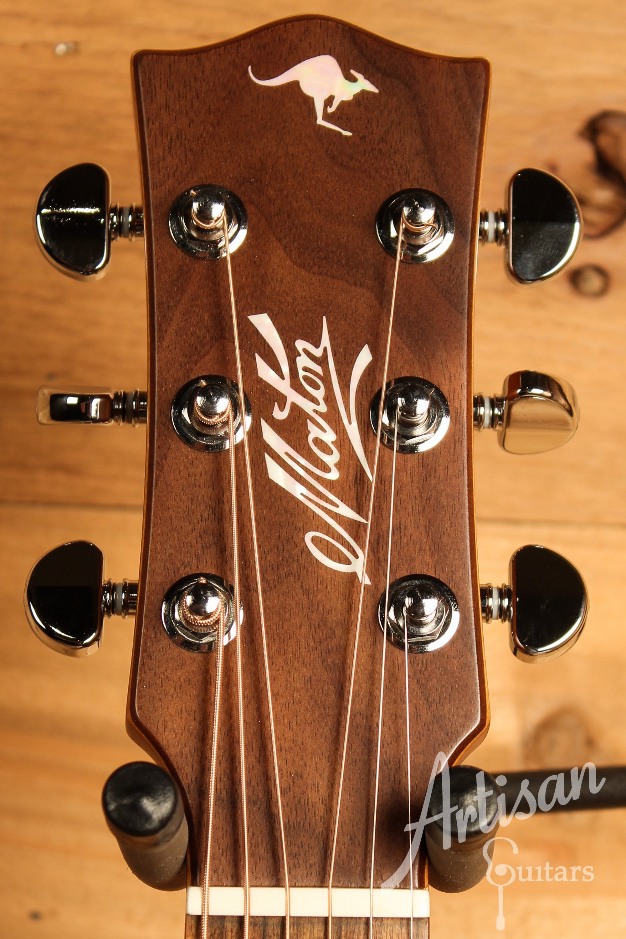 Maton EBG 808 TE Tommy Emmanuel Signature Guitar ID-12431 - Artisan Guitars