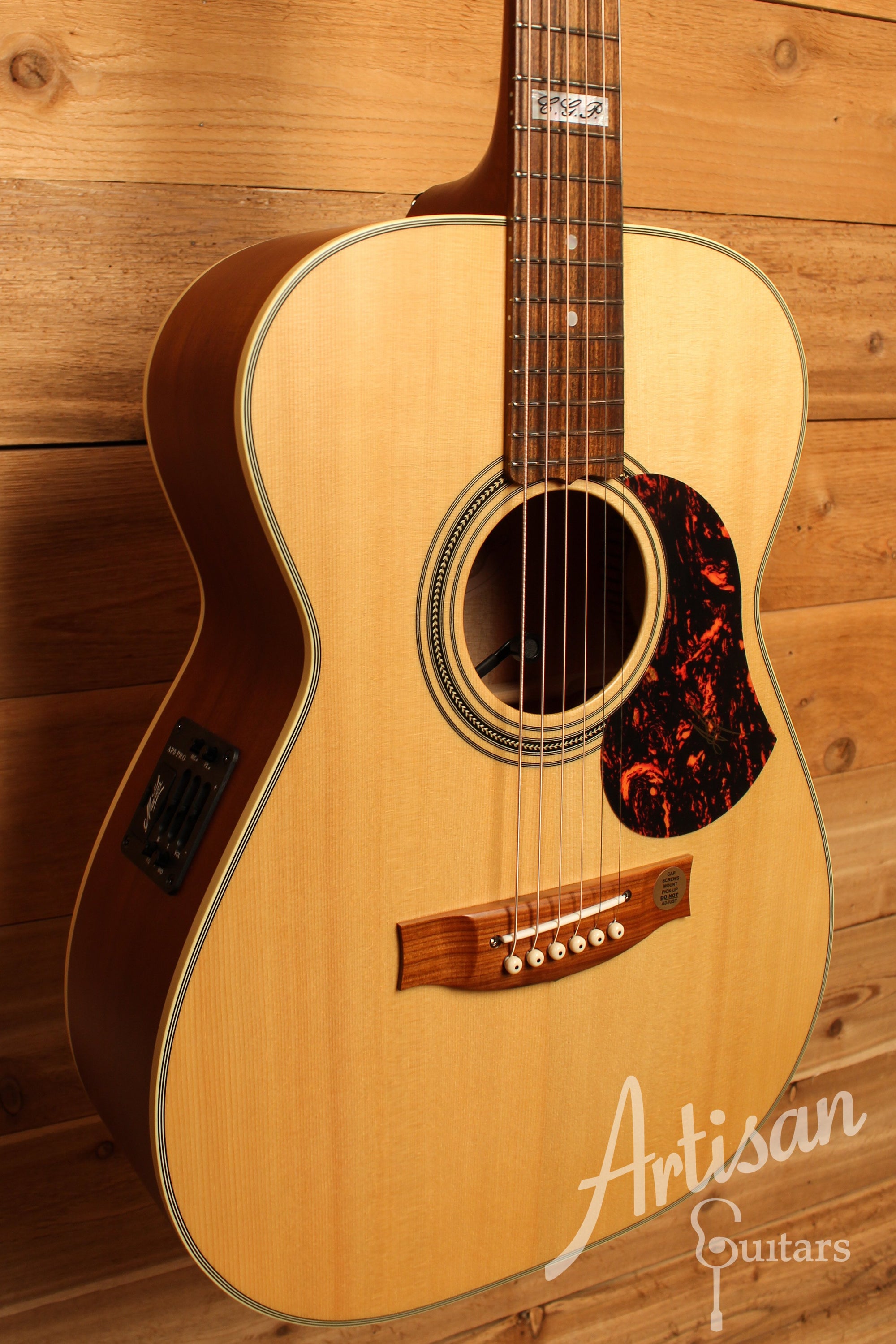 Maton EBG 808 TE Tommy Emmanuel Signature Guitar ID-12431 - Artisan Guitars