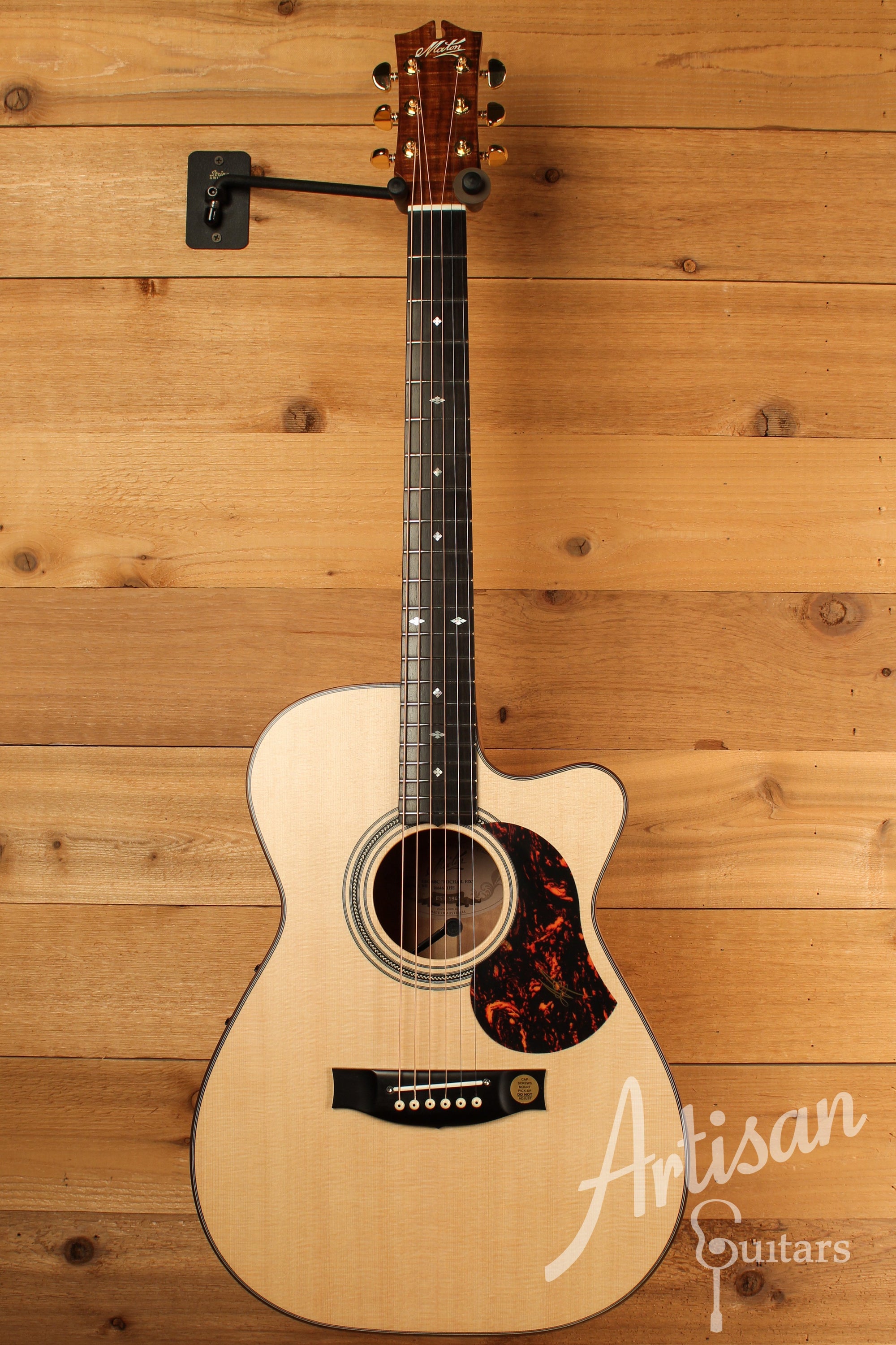 Maton EBG 808C MIC FIX Michael Fix Signature Guitar Sitka and Queensland Maple with Cutaway ID-12432 - Artisan Guitars