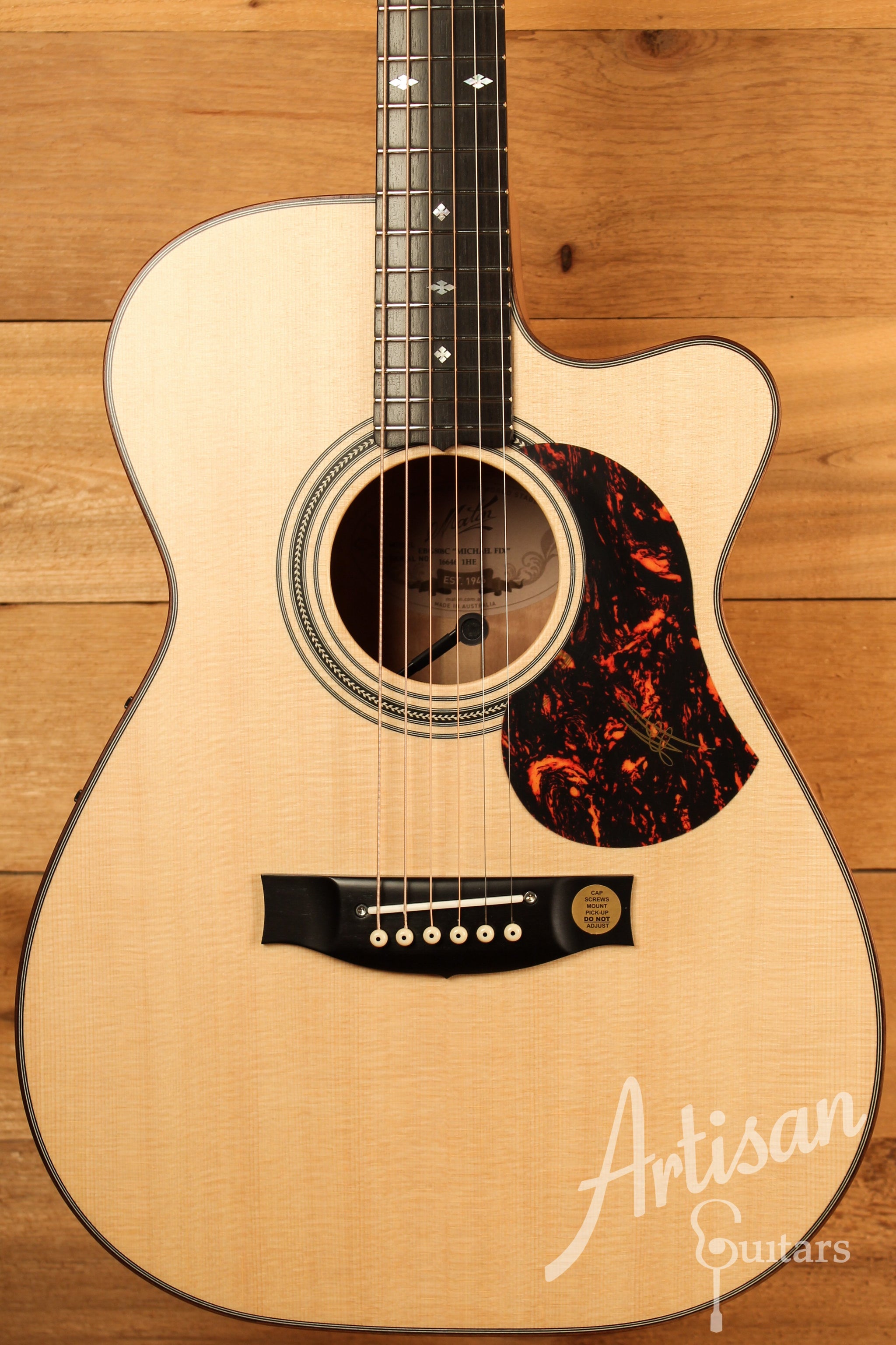 Maton EBG 808C MIC FIX Michael Fix Signature Guitar Sitka and Queensland Maple with Cutaway ID-12432 - Artisan Guitars