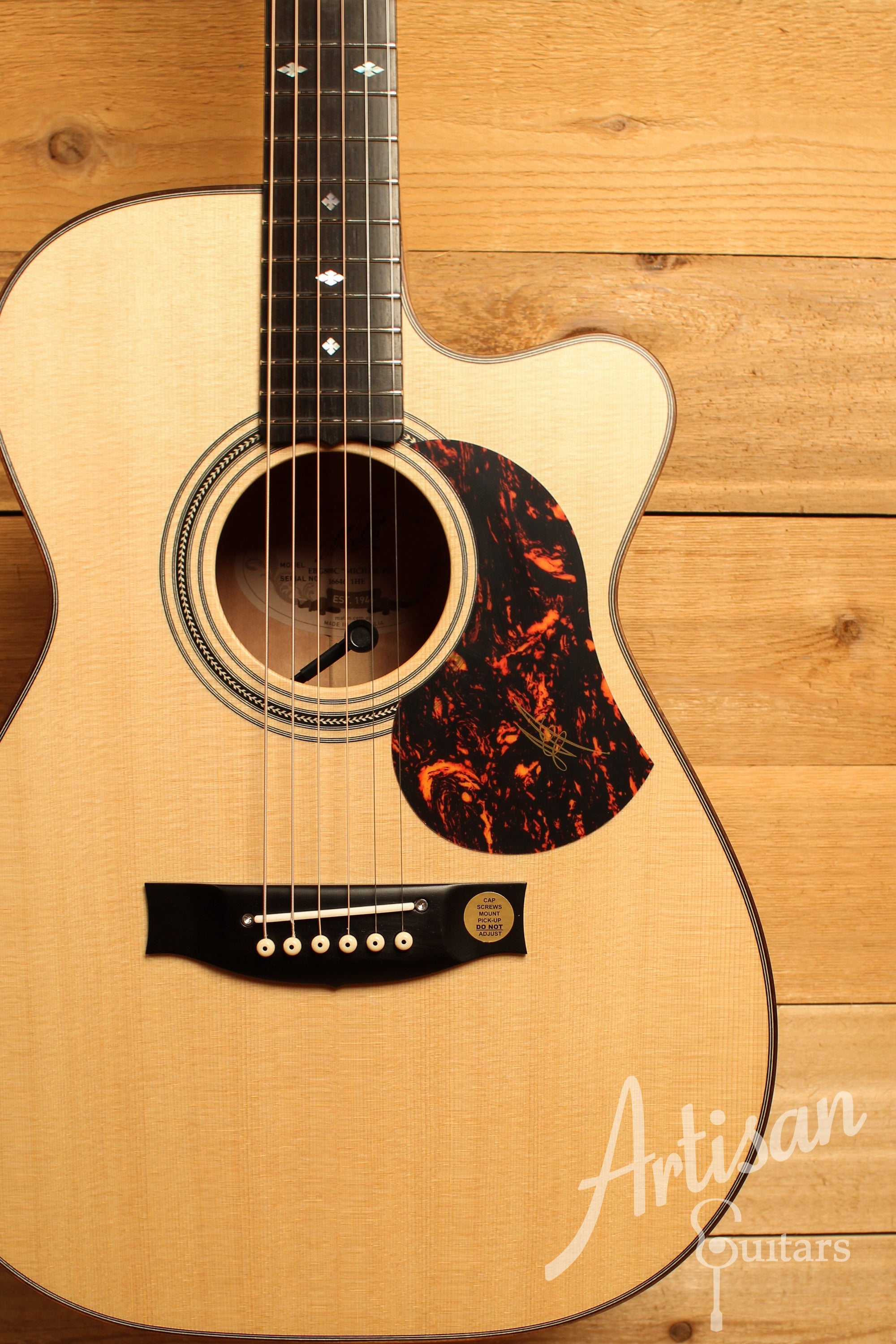 Maton EBG 808C MIC FIX Michael Fix Signature Guitar Sitka and Queensland Maple with Cutaway ID-12432 - Artisan Guitars
