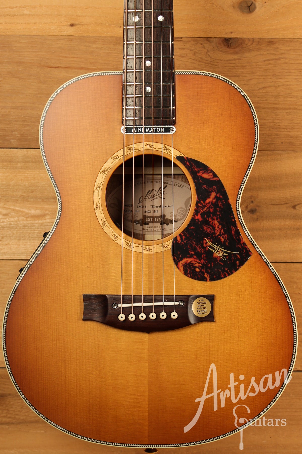 Maton EMD6 Mini Maton Diesel Sitka with Blackwood and Vintage Amber Sunburst ID-12434 - Artisan Guitars