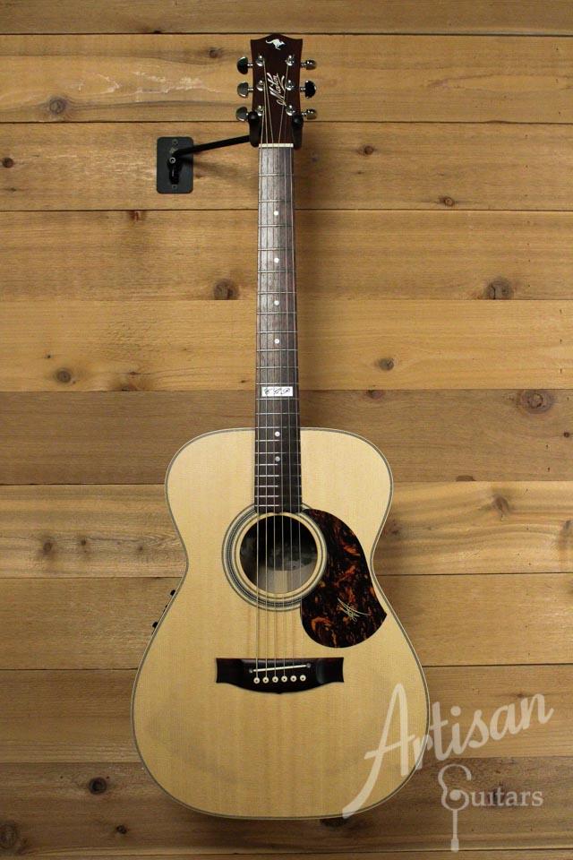 Pre-Owned 2014 Maton EBG808TE Tommy Emmanuel Signature Sitka and Queensland Maple ID-9976 - Artisan Guitars