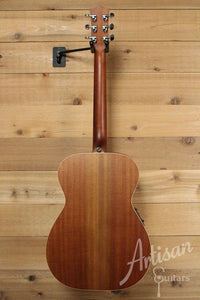 Pre-Owned 2014 Maton EBG808TE Tommy Emmanuel Signature Sitka and Queensland Maple ID-9976 - Artisan Guitars