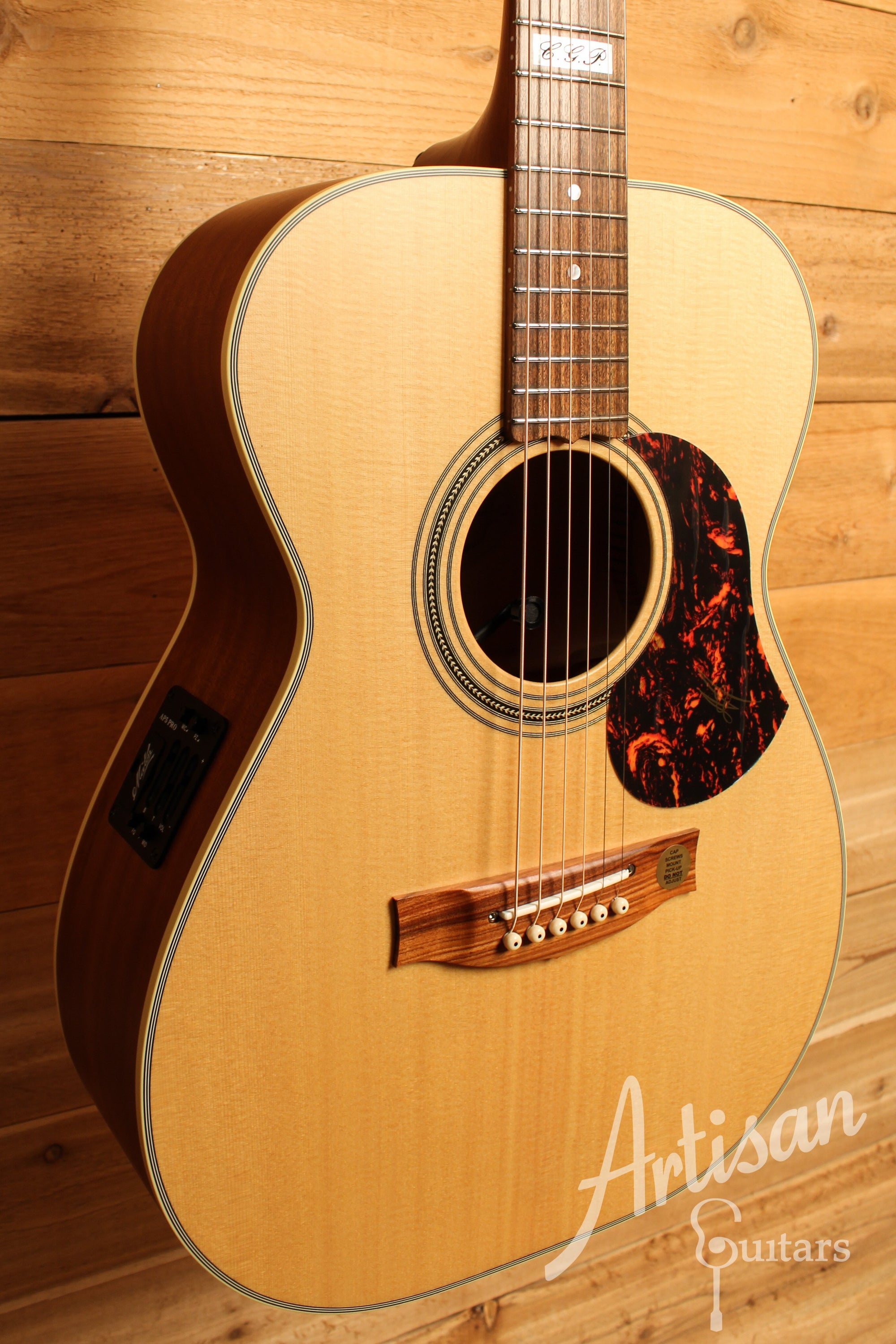 Maton EBG 808 TE Tommy Emmanuel Signature Guitar ID-12443 - Artisan Guitars