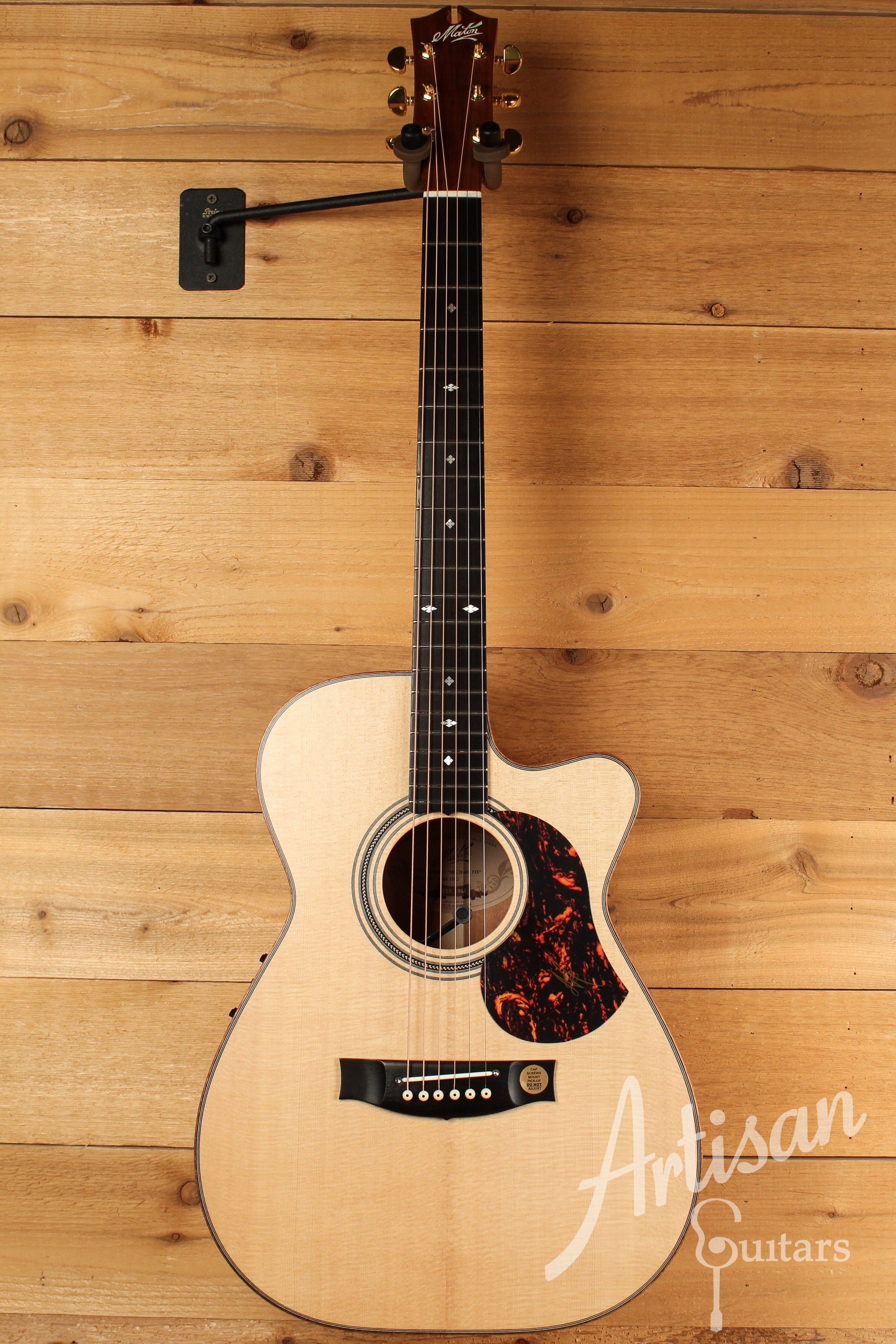 Maton EBG 808C MIC FIX Michael Fix Signature Guitar Sitka and Queensland Maple with Cutaway ID-12685 - Artisan Guitars
