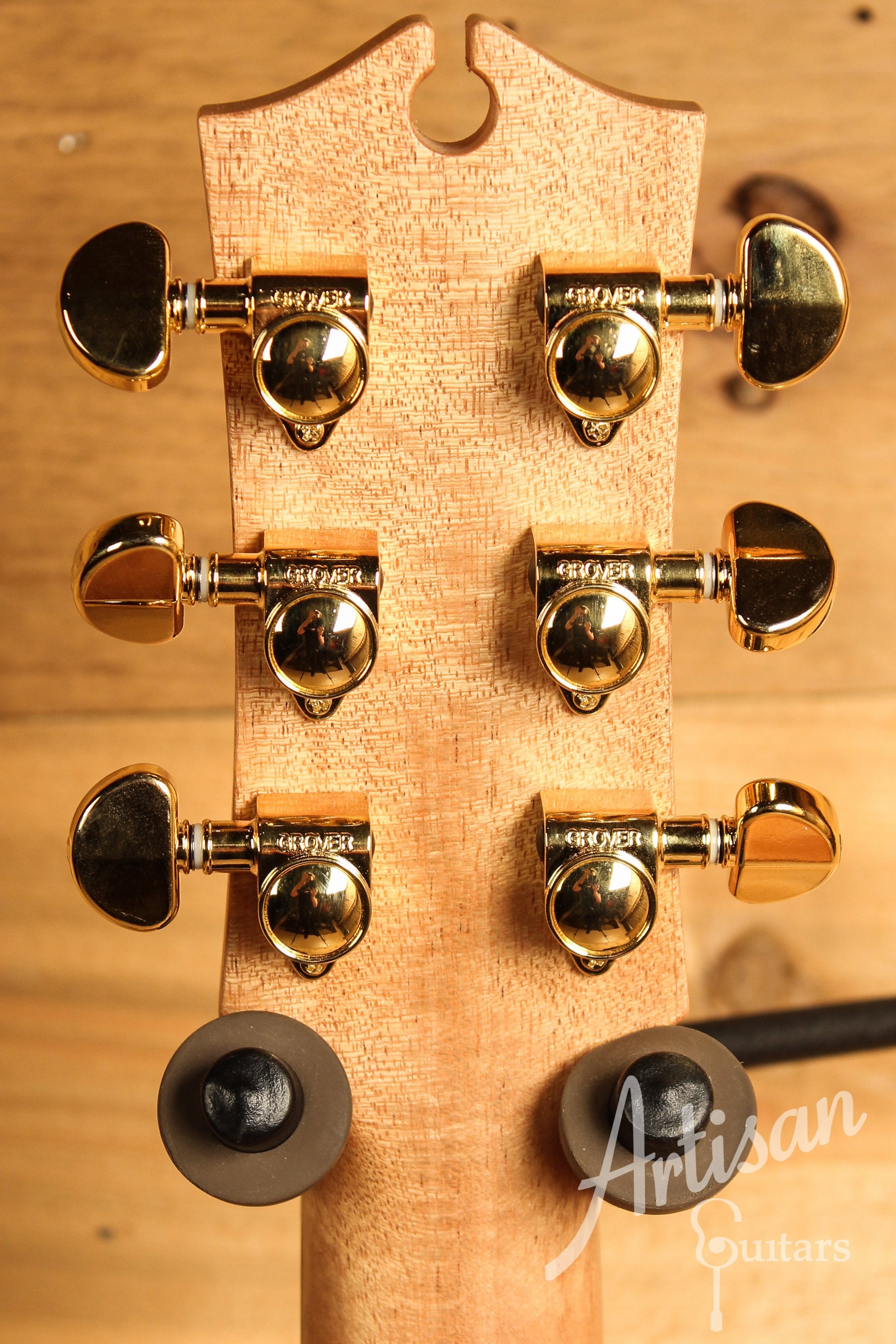 Maton EBG 808C MIC FIX Michael Fix Signature Guitar Sitka and Queensland Maple with Cutaway ID-12685 - Artisan Guitars
