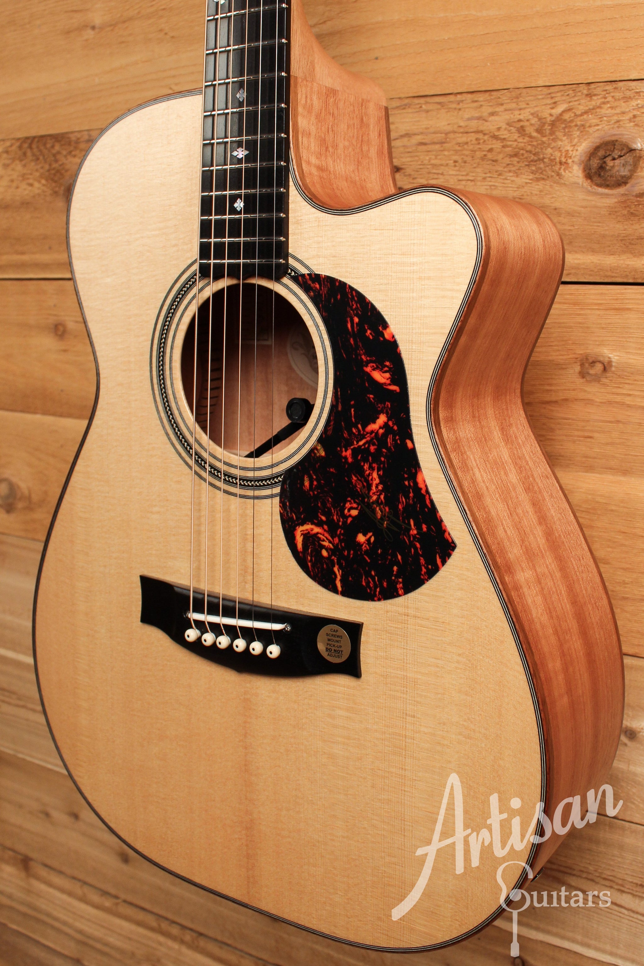 Maton EBG 808C MIC FIX Michael Fix Signature Guitar Sitka and Queensland Maple with Cutaway ID-12685 - Artisan Guitars