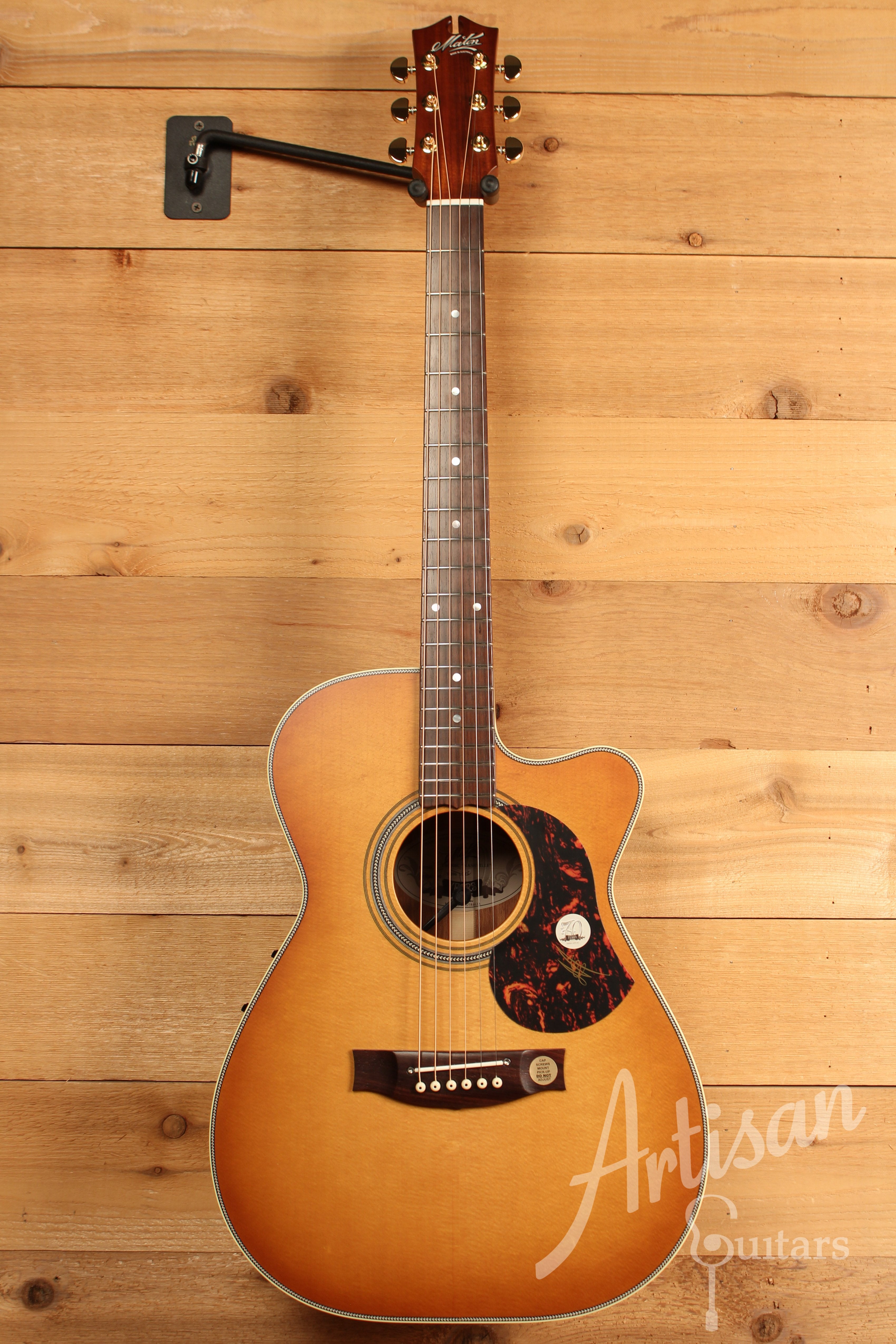 Maton EBG 808C Nashville Guitar with Cutaway AP5 Pro in Vintage Amber Sunburst ID-11404 - Artisan Guitars