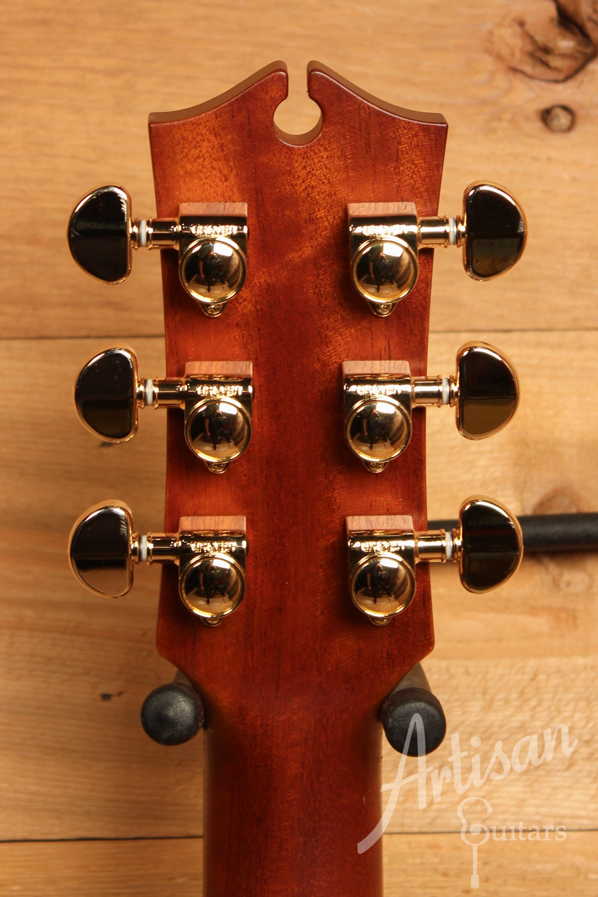 Maton EBG 808C Nashville Guitar with Cutaway AP5 Pro in Vintage Amber Sunburst ID-11404 - Artisan Guitars