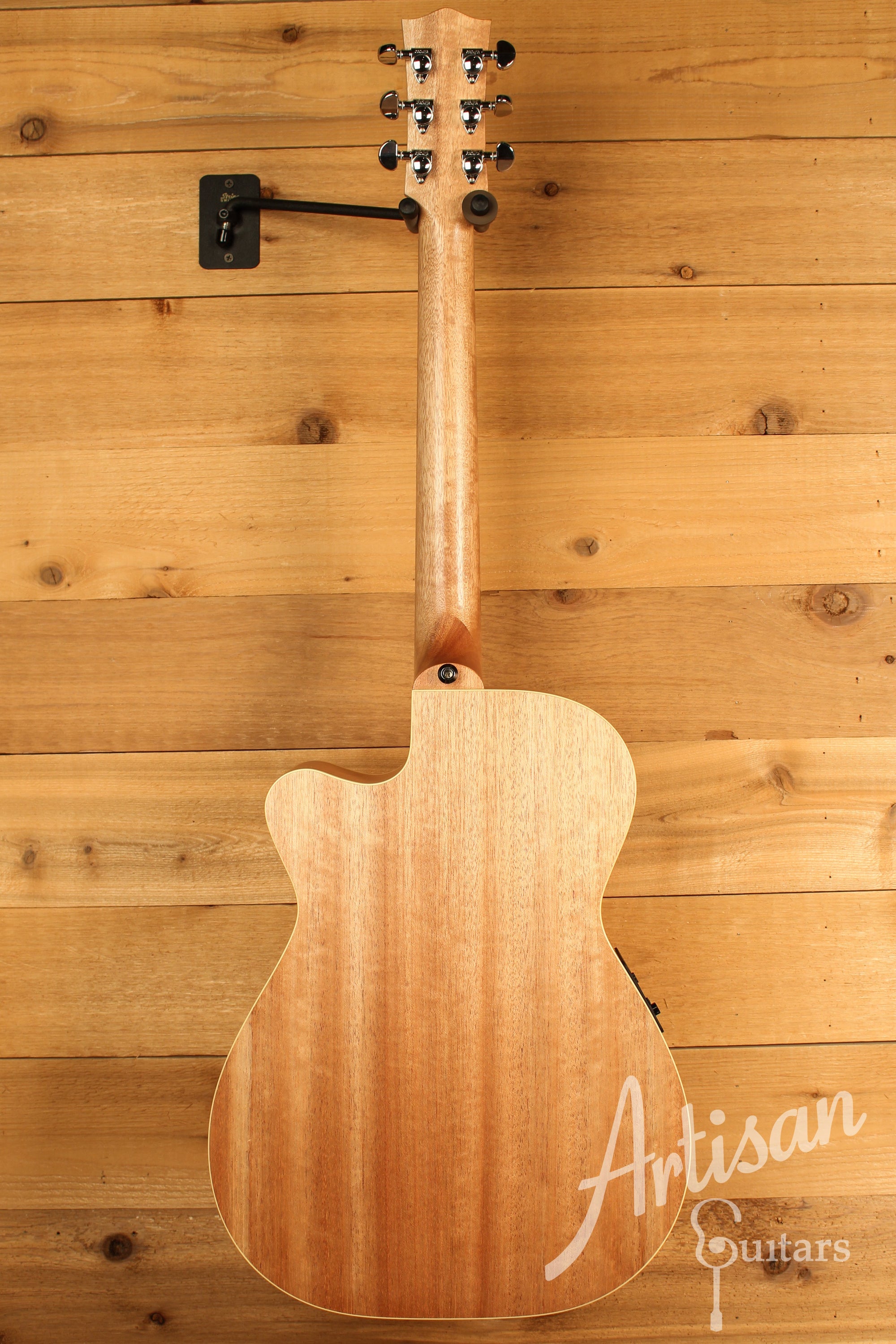Maton EBG808CL Performer Series Bunya & Queensland Maple w/ Cutaway Pre-Owned 2016 ID-12462 - Artisan Guitars