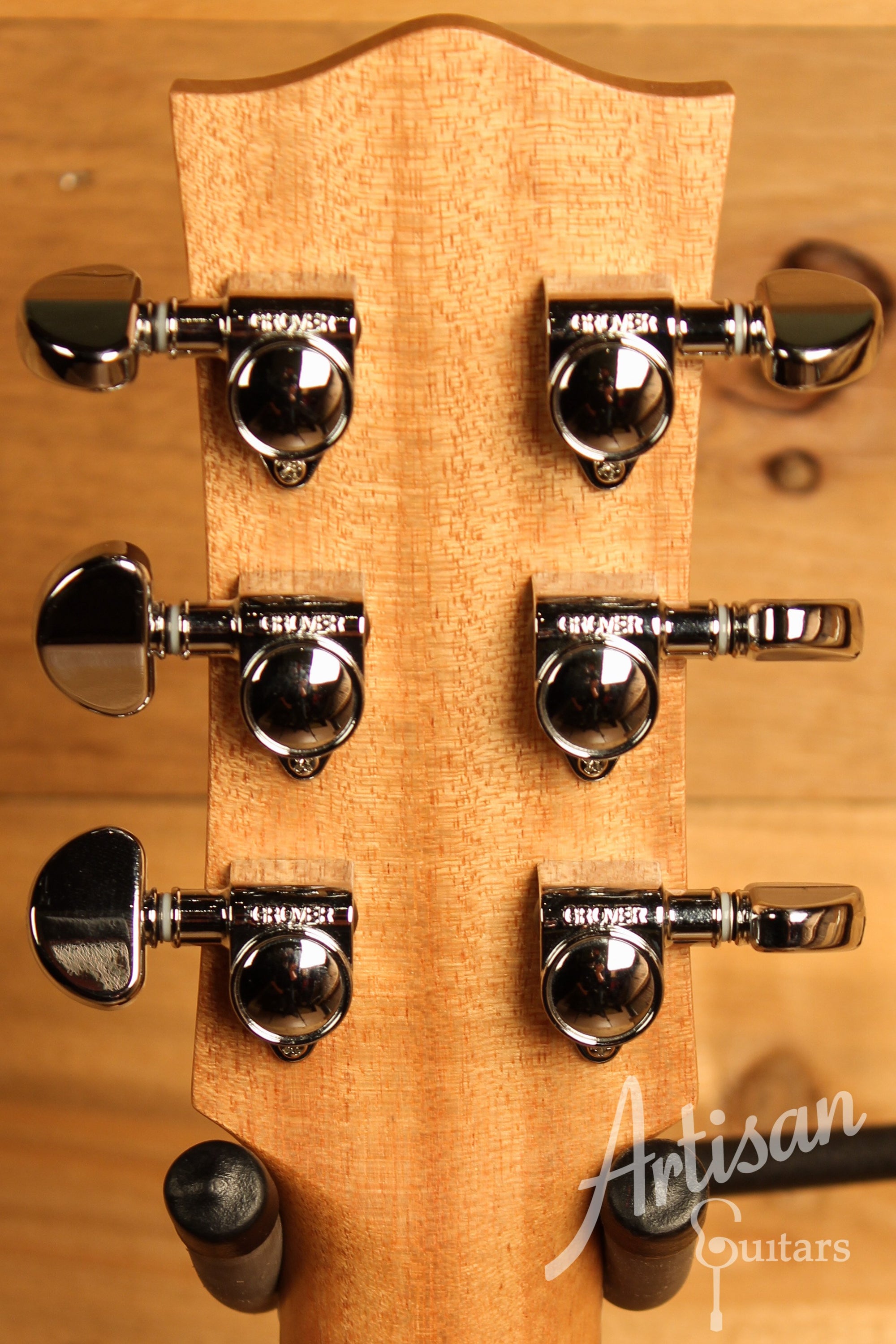 Maton SRS808 Guitar Western Red Cedar and Solid Blackwood ID-12465 - Artisan Guitars