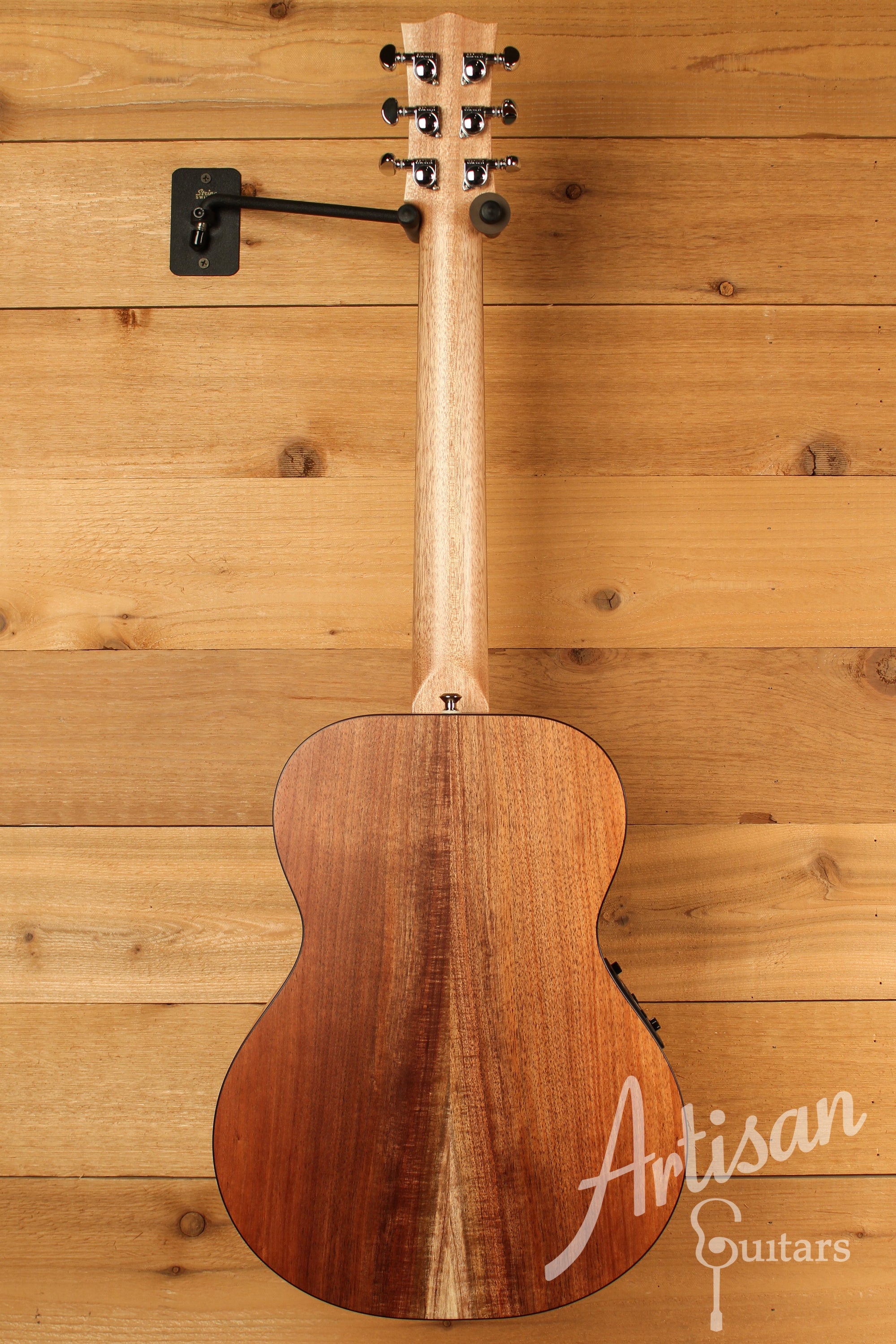 Maton EMBW6 Mini Guitar w/ Blackwood Top, Back & Sides and AP5 Pro Pickup System ID-12466 - Artisan Guitars