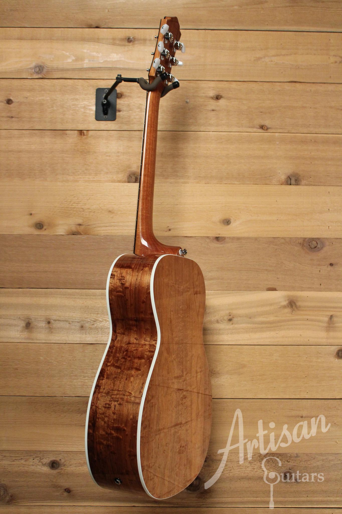 Maton Custom Shop 808 Debonair with Torrefied Spruce and Blackwood ID-10014 - Artisan Guitars