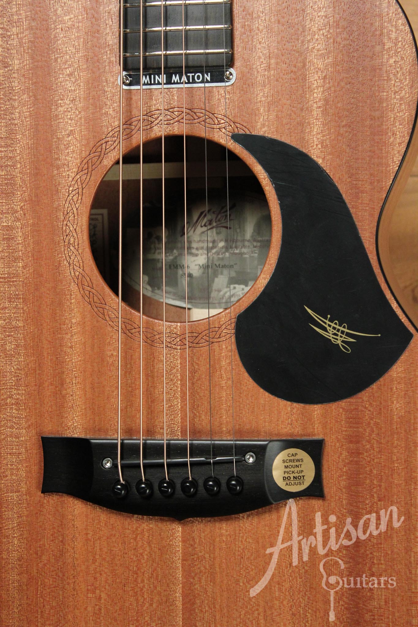 Maton EMM 6 Mini Maton Guitar All Mahogany   ID-10018 - Artisan Guitars