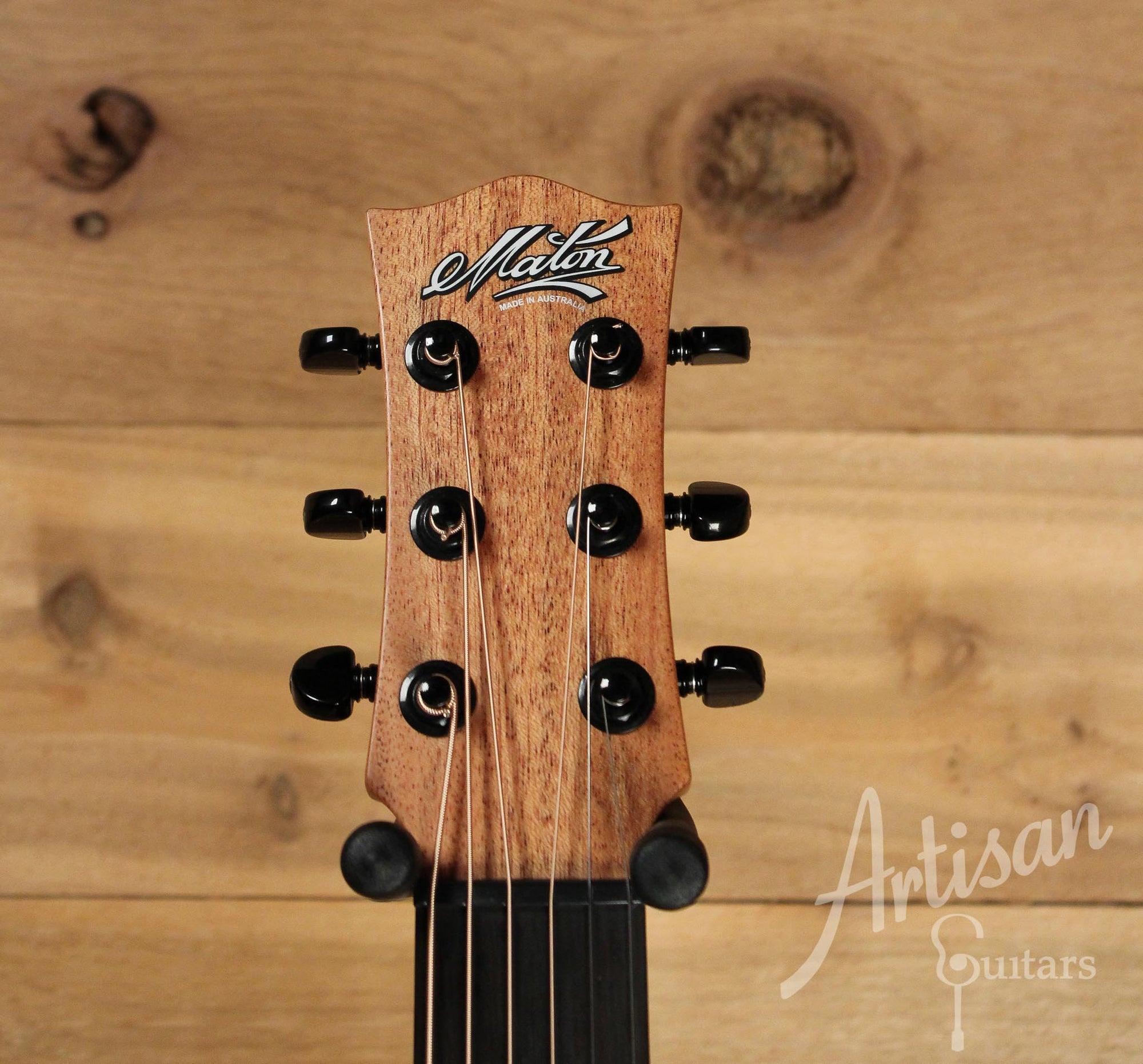 Maton EMM 6 Mini Maton Guitar All Mahogany   ID-10018 - Artisan Guitars