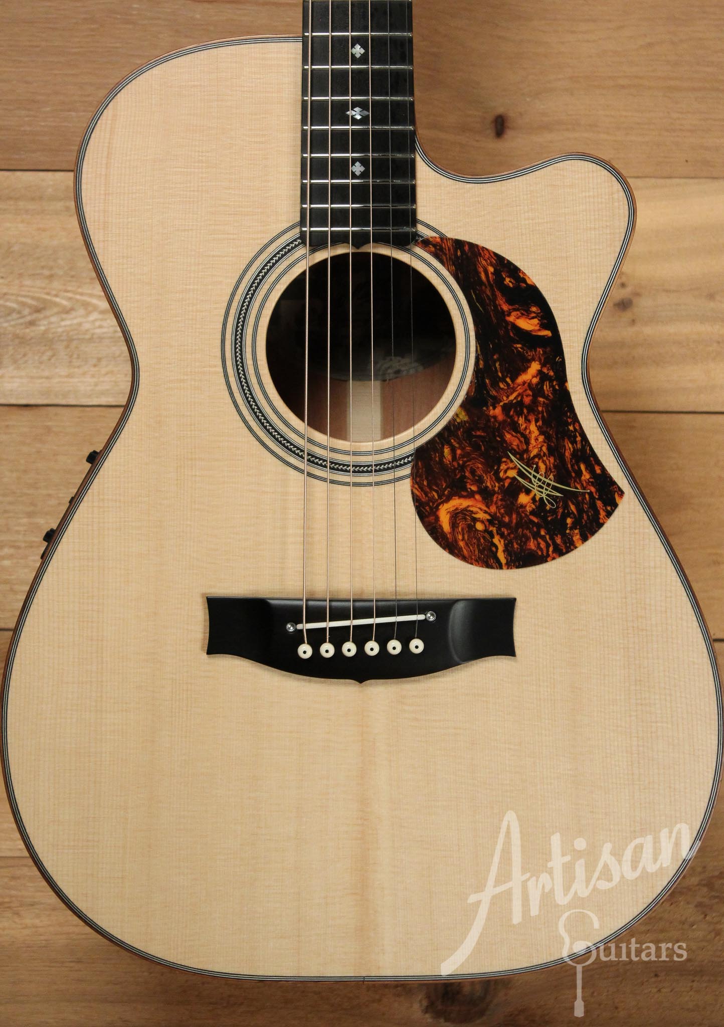 Maton EBG808C MIC FIX Michael Fix Signature Sitka and Queensland Maple with Cutaway  ID-9949 - Artisan Guitars