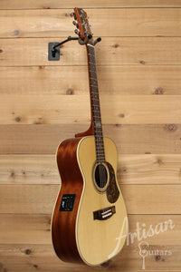 Maton EBG808TE Tommy Emmanuel Signature Sitka and Queensland Maple with AP5-Pro pickup  ID-10013 - Artisan Guitars