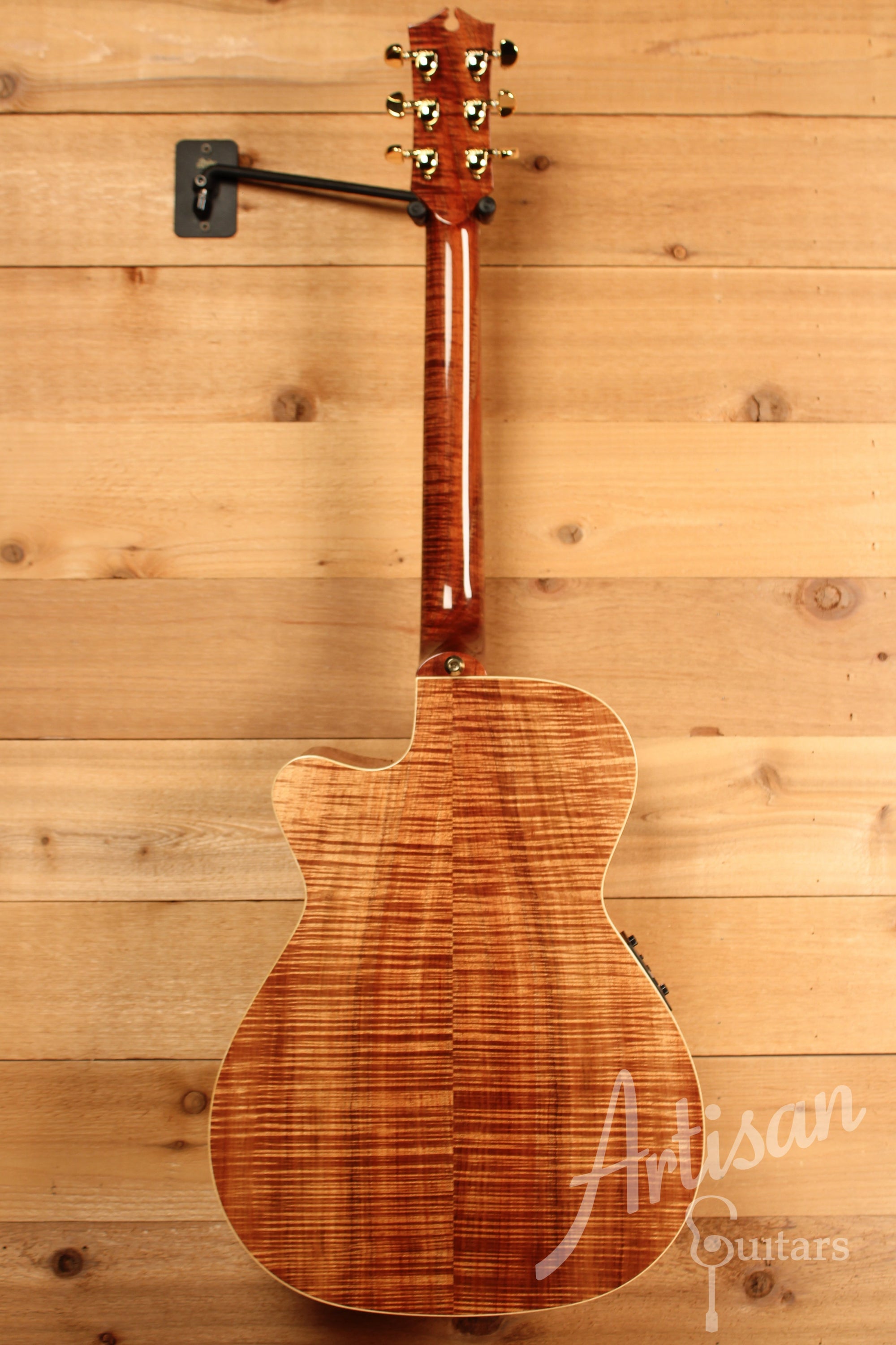 Maton WA May Traditional Custom Shop 808 Guitar with Cutaway Torrefied European Spruce and Fiddleback Blackwood ID-11445 - Artisan Guitars