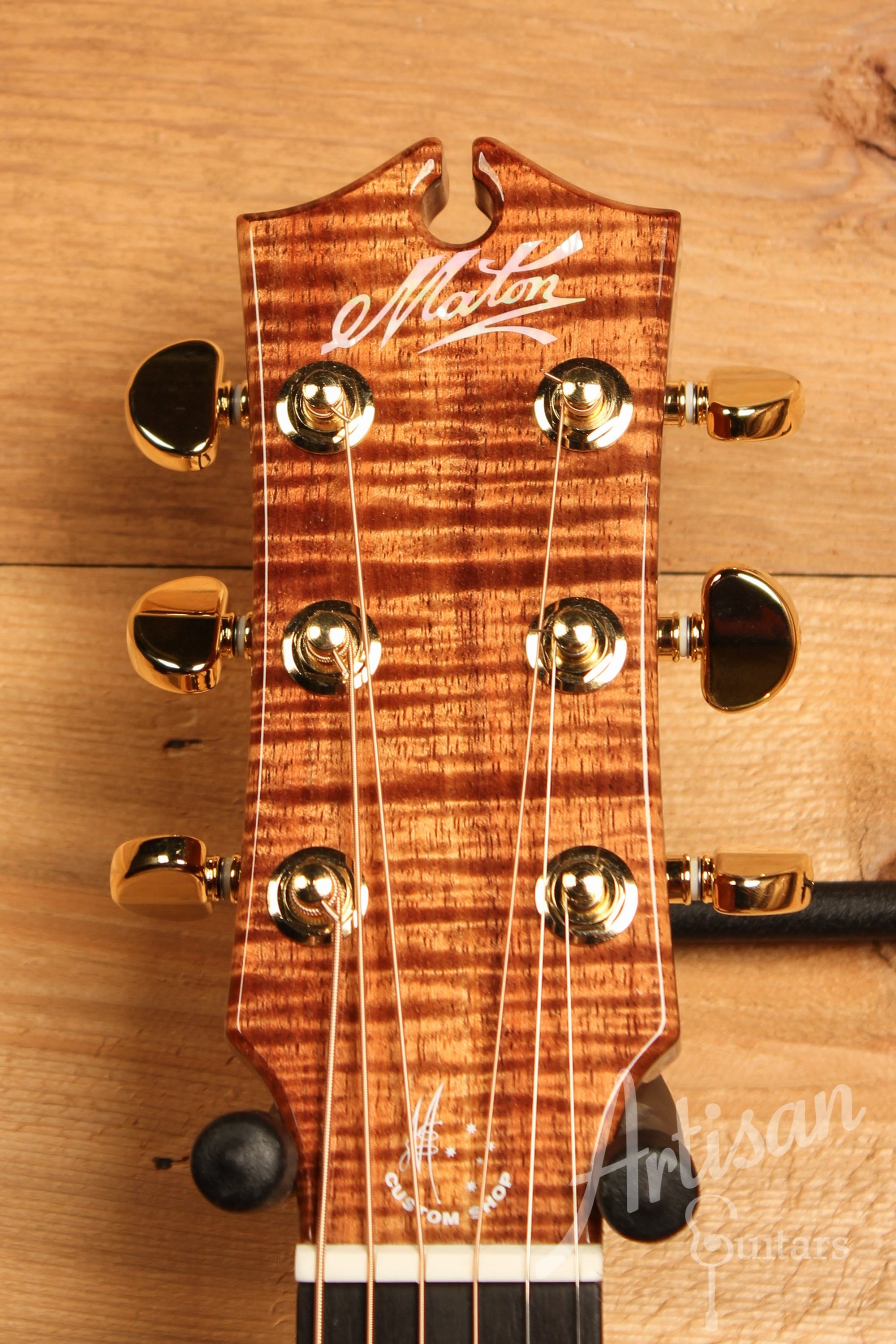 Maton WA May Traditional Custom Shop 808 Guitar with Cutaway Torrefied European Spruce and Fiddleback Blackwood ID-11445 - Artisan Guitars
