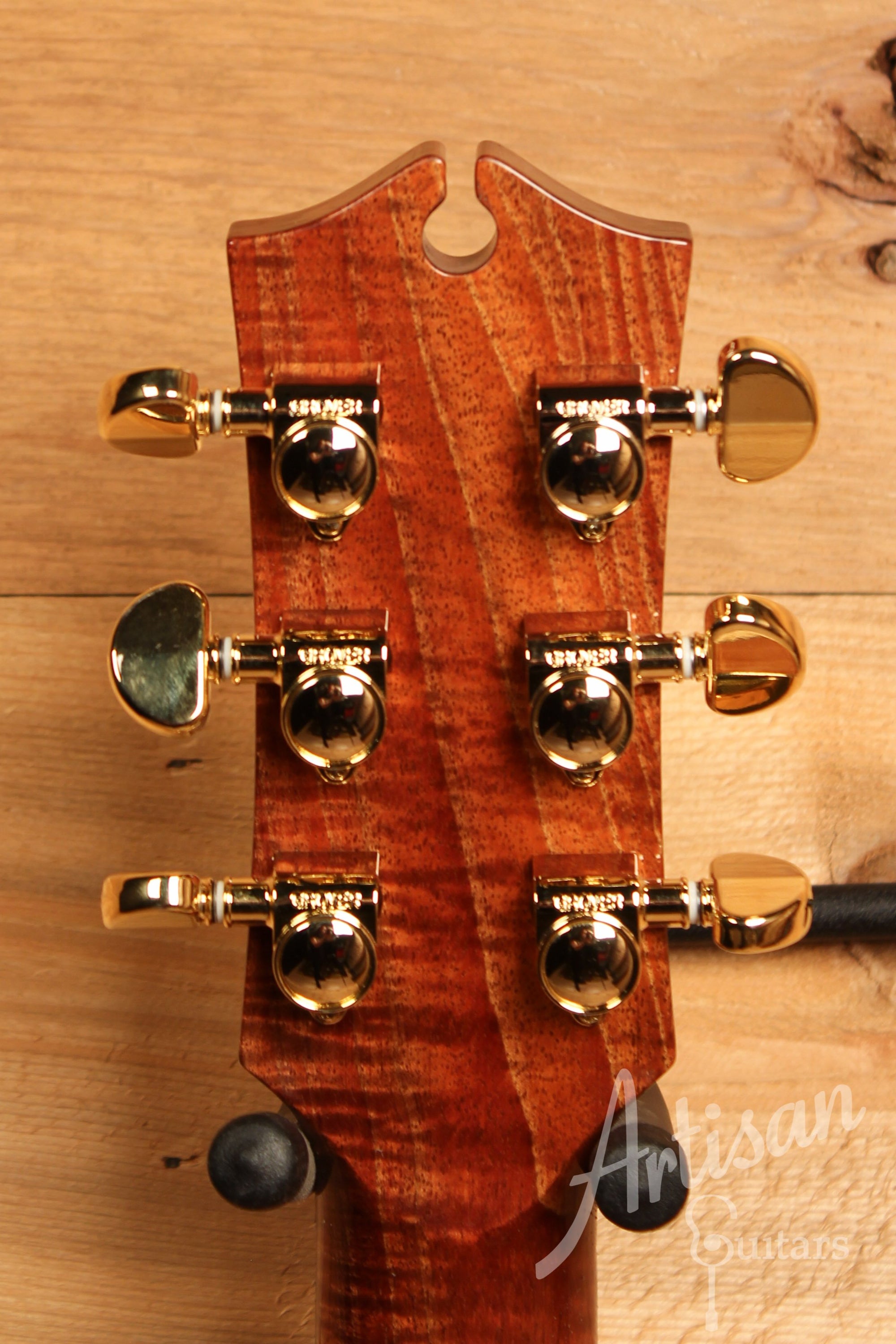 Maton WA May Traditional Custom Shop 808 Guitar with Cutaway Torrefied European Spruce and Fiddleback Blackwood ID-11445 - Artisan Guitars