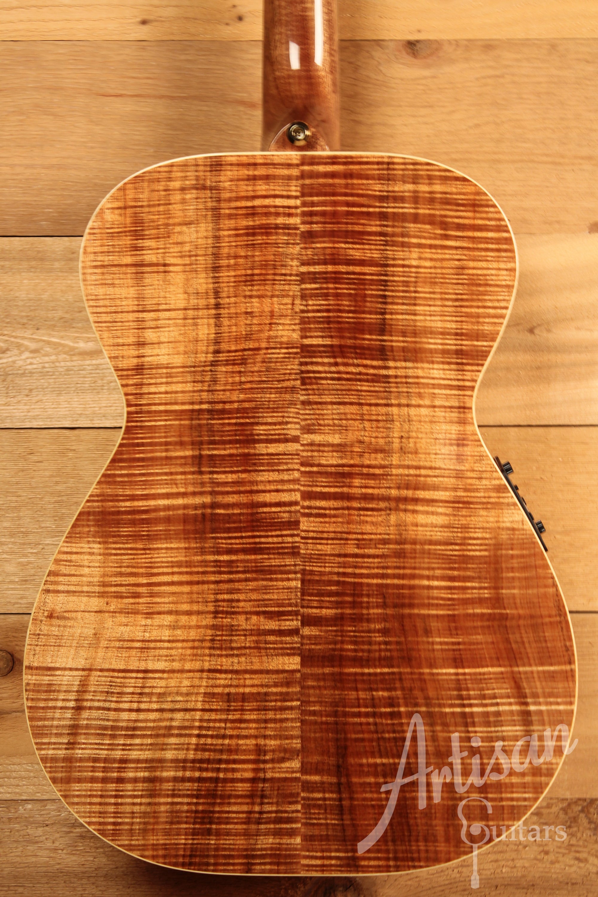 Maton WA May Custom Shop 808 Guitar with Sitka Spruce and Fiddleback Blackwood ID-11446 - Artisan Guitars