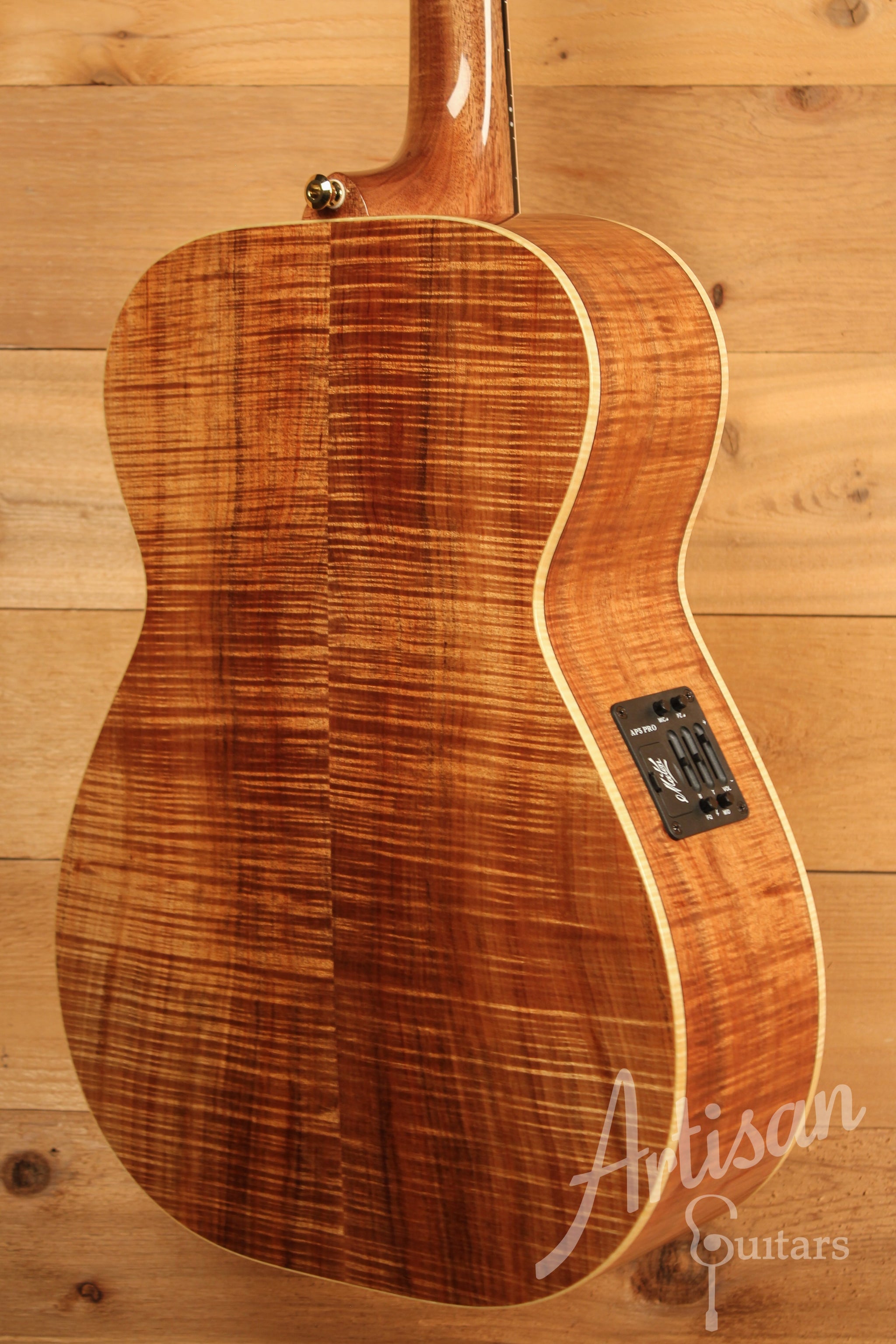 Maton WA May Custom Shop 808 Guitar with Sitka Spruce and Fiddleback Blackwood ID-11446 - Artisan Guitars