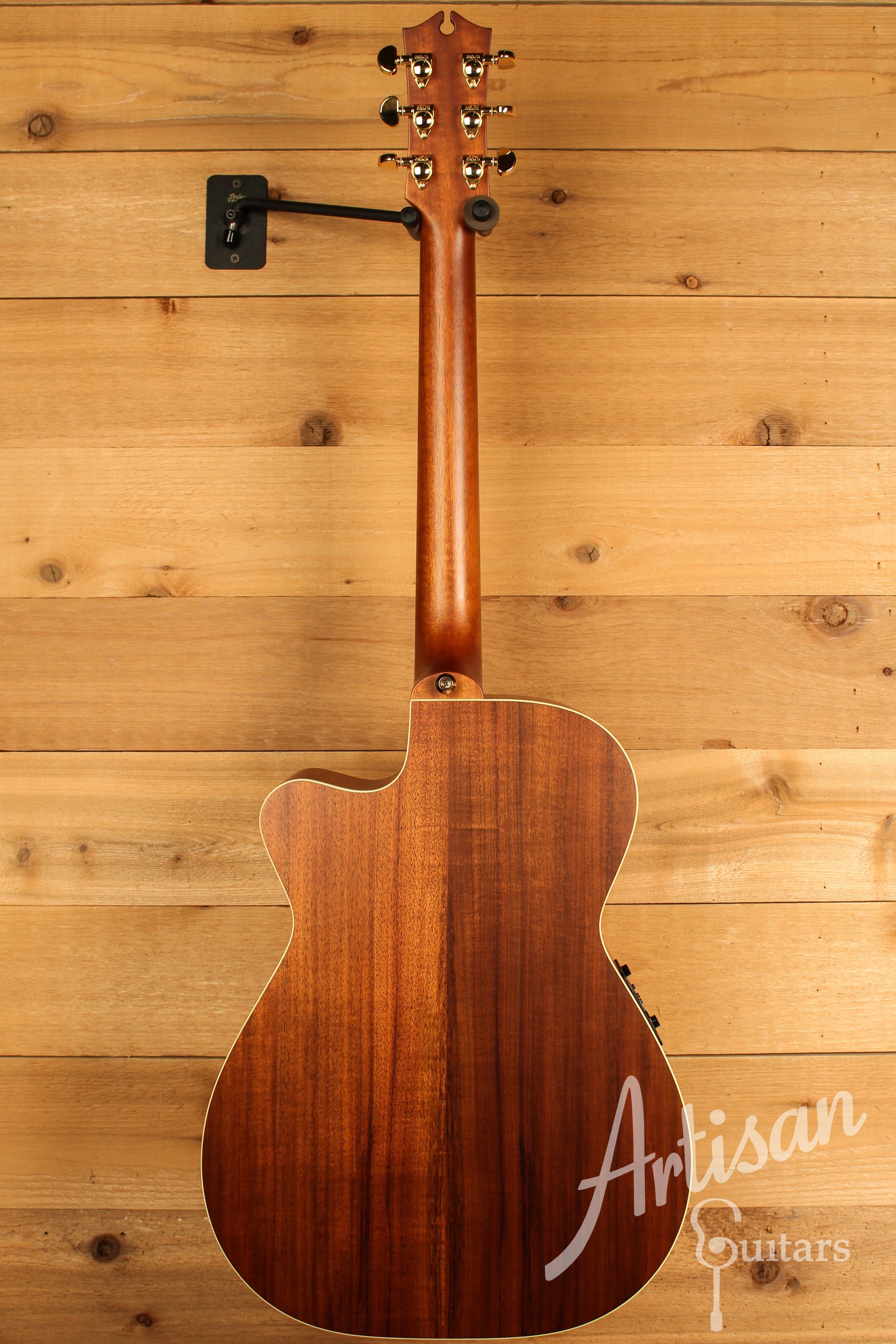 Maton 808C Nashville Series Sitka Spruce and Blackwood, Vintage Amber Sunburst and Cutaway ID-12474 - Artisan Guitars