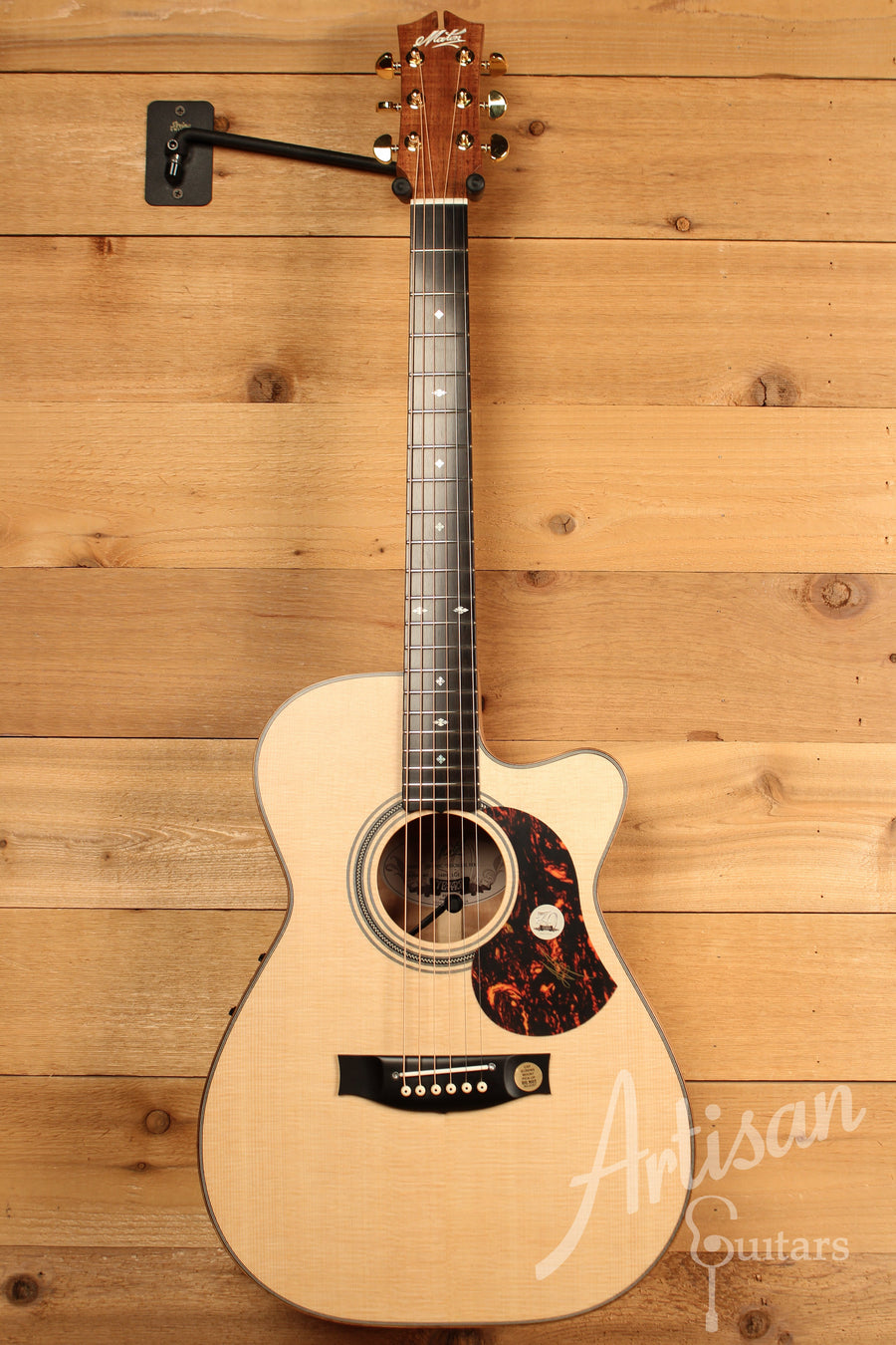 Maton EBG 808C MIC FIX Michael Fix Signature Guitar Sitka and Queensland Maple with Cutaway ID-11463 - Artisan Guitars