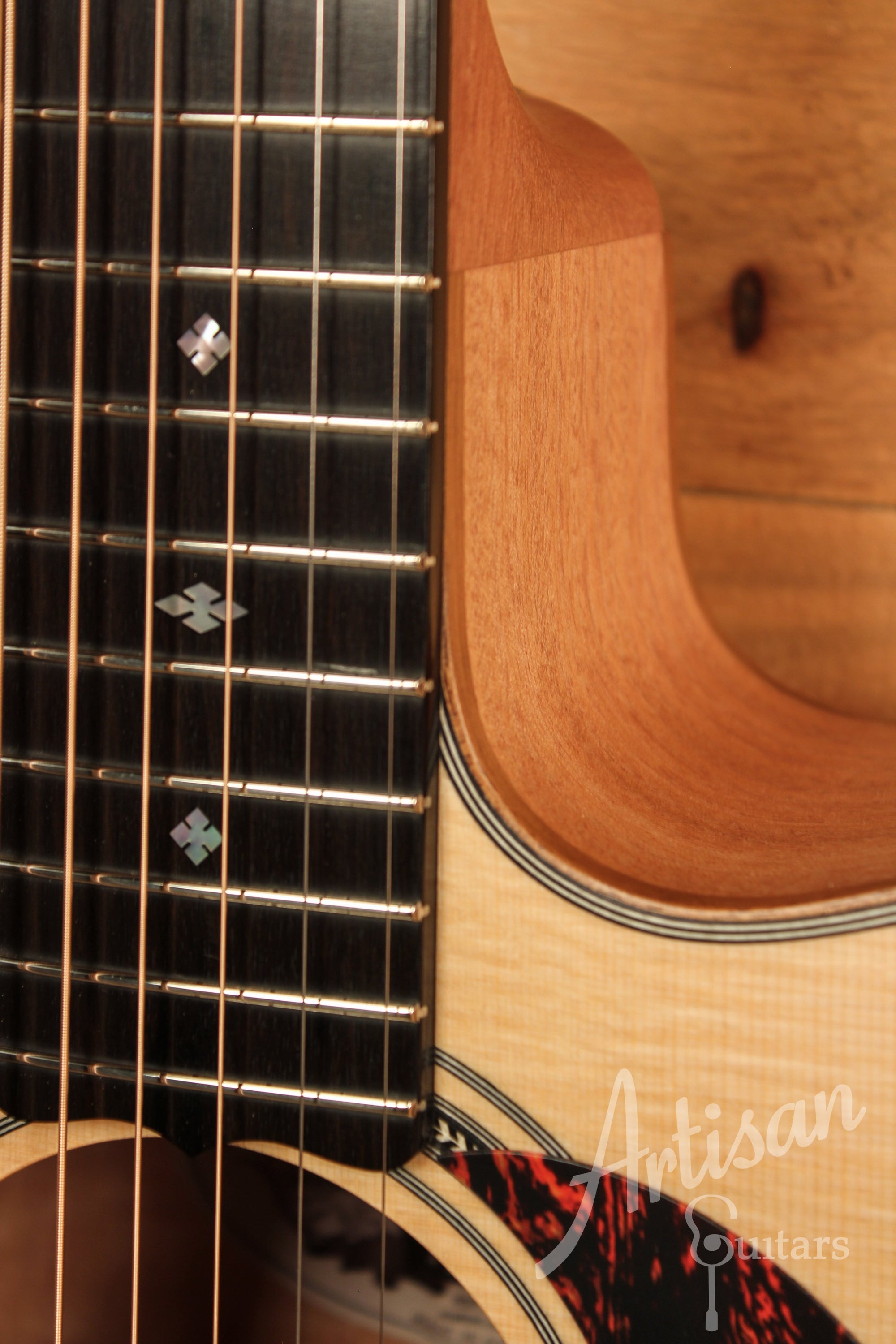 Maton EBG 808C MIC FIX Michael Fix Signature Guitar Sitka and Queensland Maple with Cutaway ID-11463 - Artisan Guitars