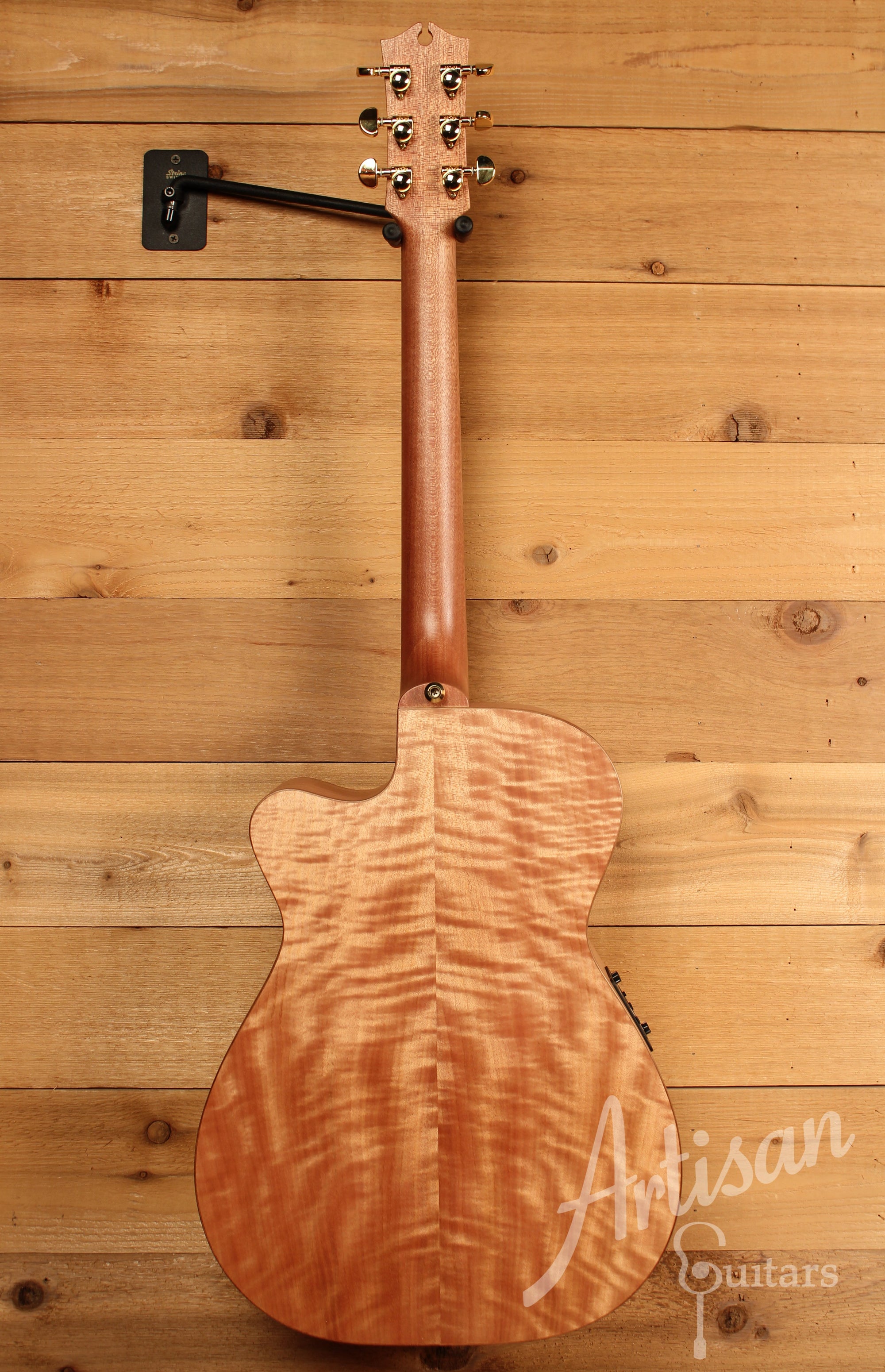 Maton EBG 808C MIC FIX Michael Fix Signature Guitar Sitka and Queensland Maple with Cutaway ID-11463 - Artisan Guitars