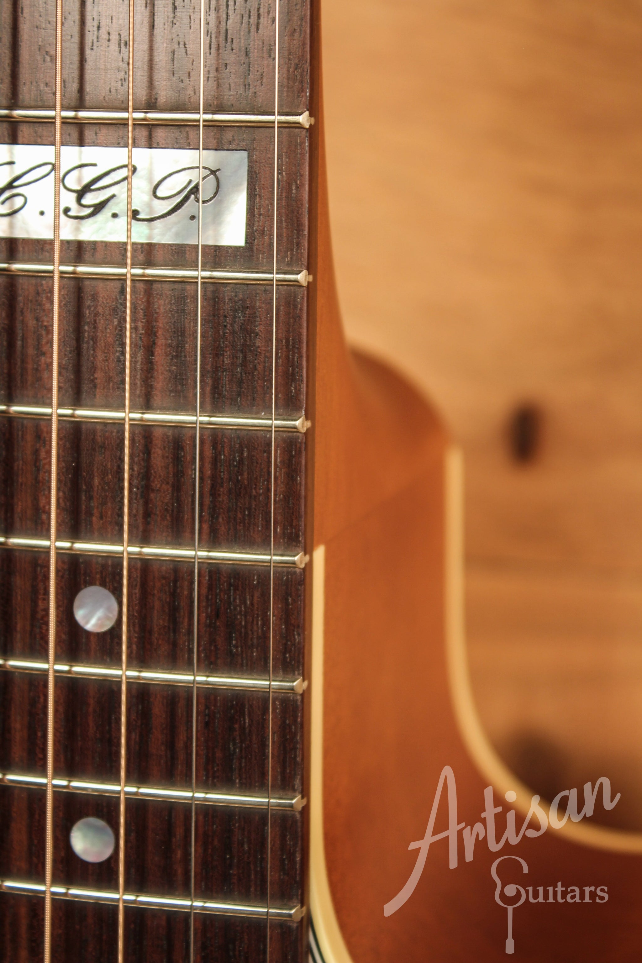 Maton EBG 808C TE Tommy Emmanuel Signature Guitar Cutaway ID-11461 - Artisan Guitars