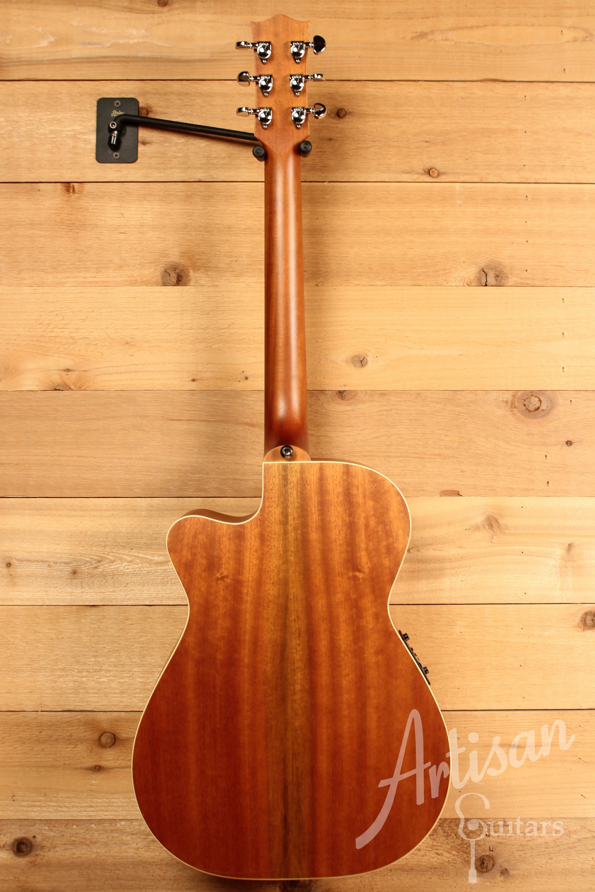 Maton EBG 808C TE Tommy Emmanuel Signature Guitar Cutaway ID-11461 - Artisan Guitars