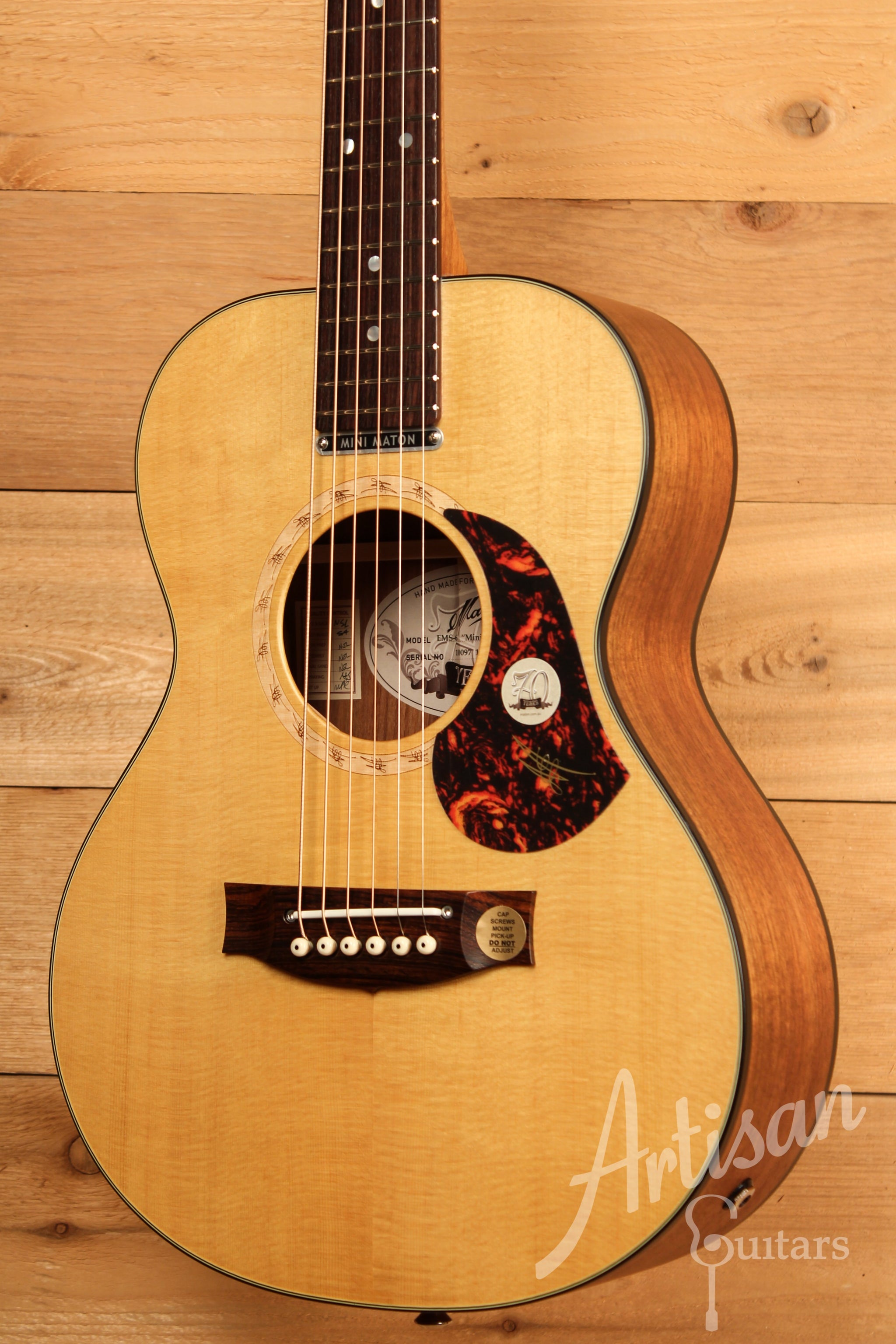 Maton EMS6 Mini Guitar Sitka Spuce and Blackwood ID-11465 - Artisan Guitars