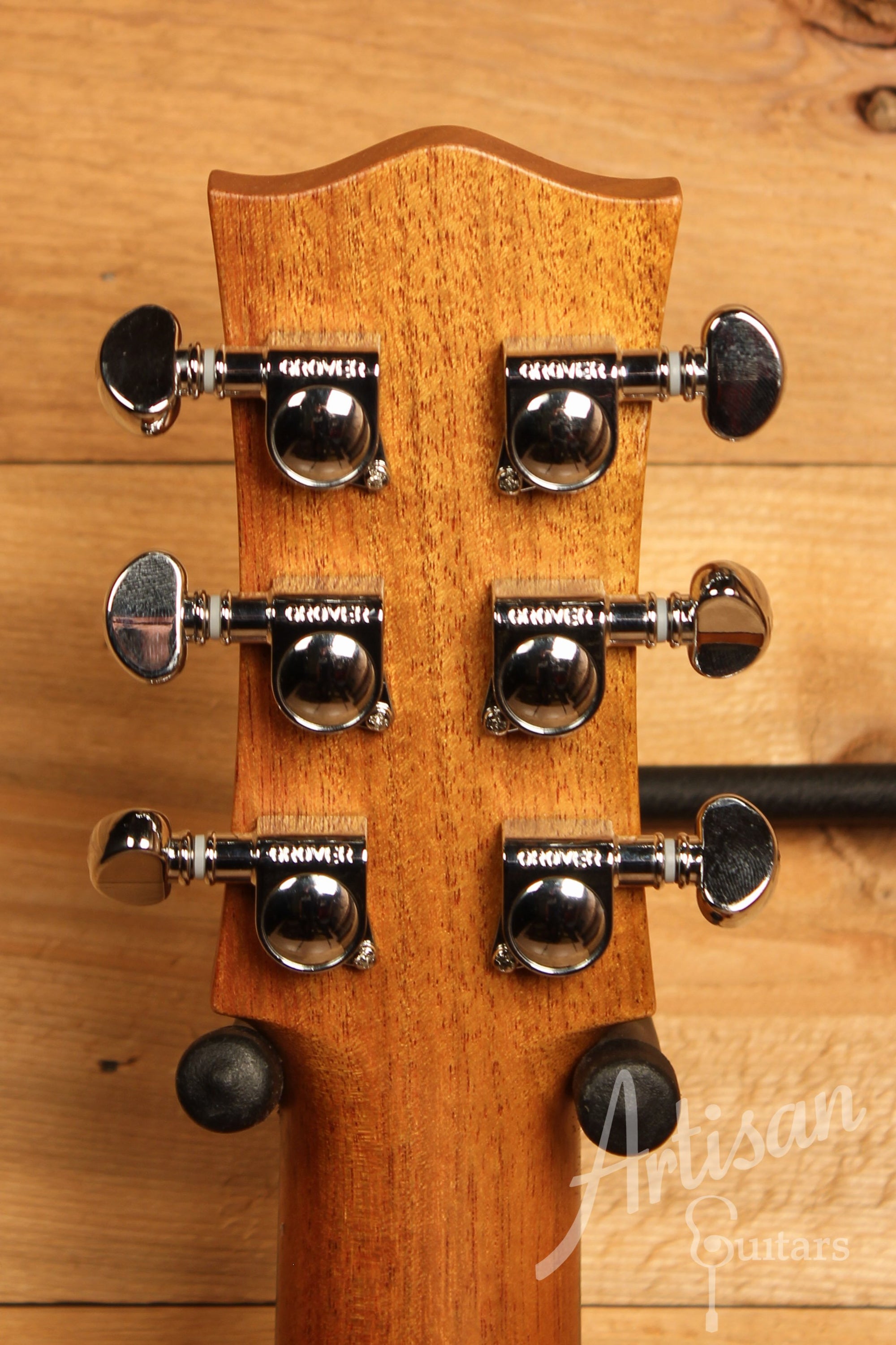 Maton EMS6 Mini Guitar Sitka Spuce and Blackwood ID-11465 - Artisan Guitars
