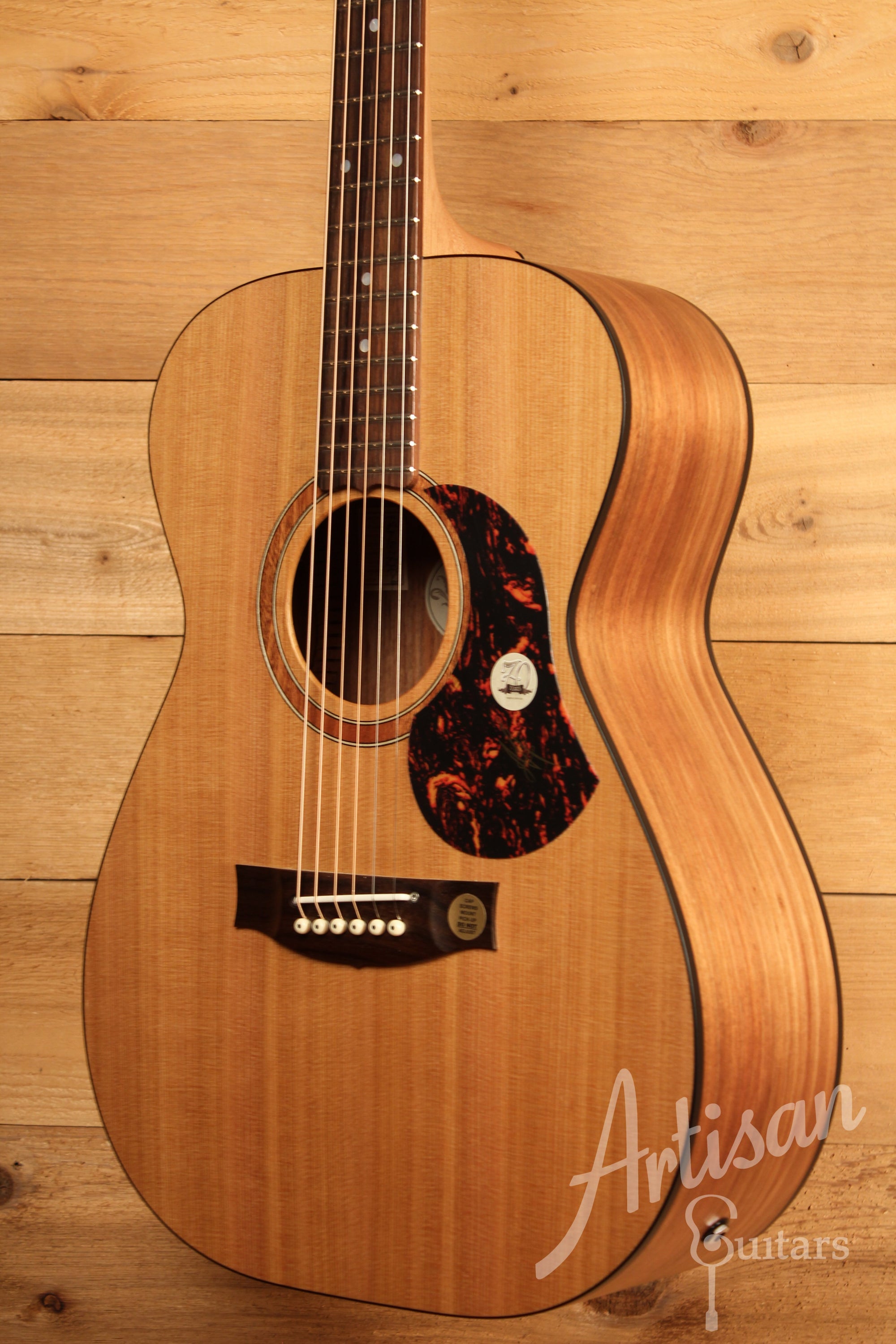 Maton SRS808 Guitar Western Red Cedar and Solid Blackwood ID-11468 - Artisan Guitars